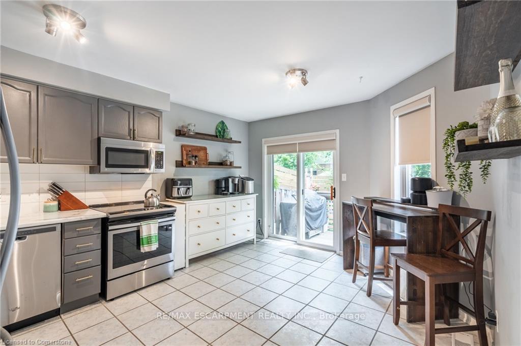 Photo 6 of Unit 6, 565 Rymal Road E, Hamilton, Butler — HOMEH