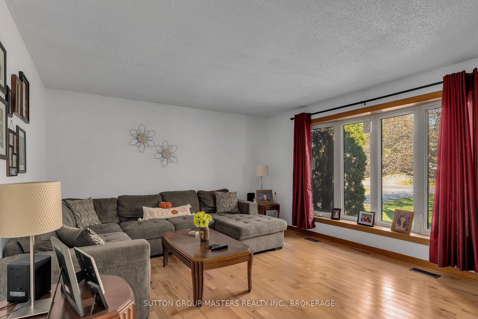 Photo 9 of 4308 Snider Road, Frontenac, Frontenac South — HOMEH