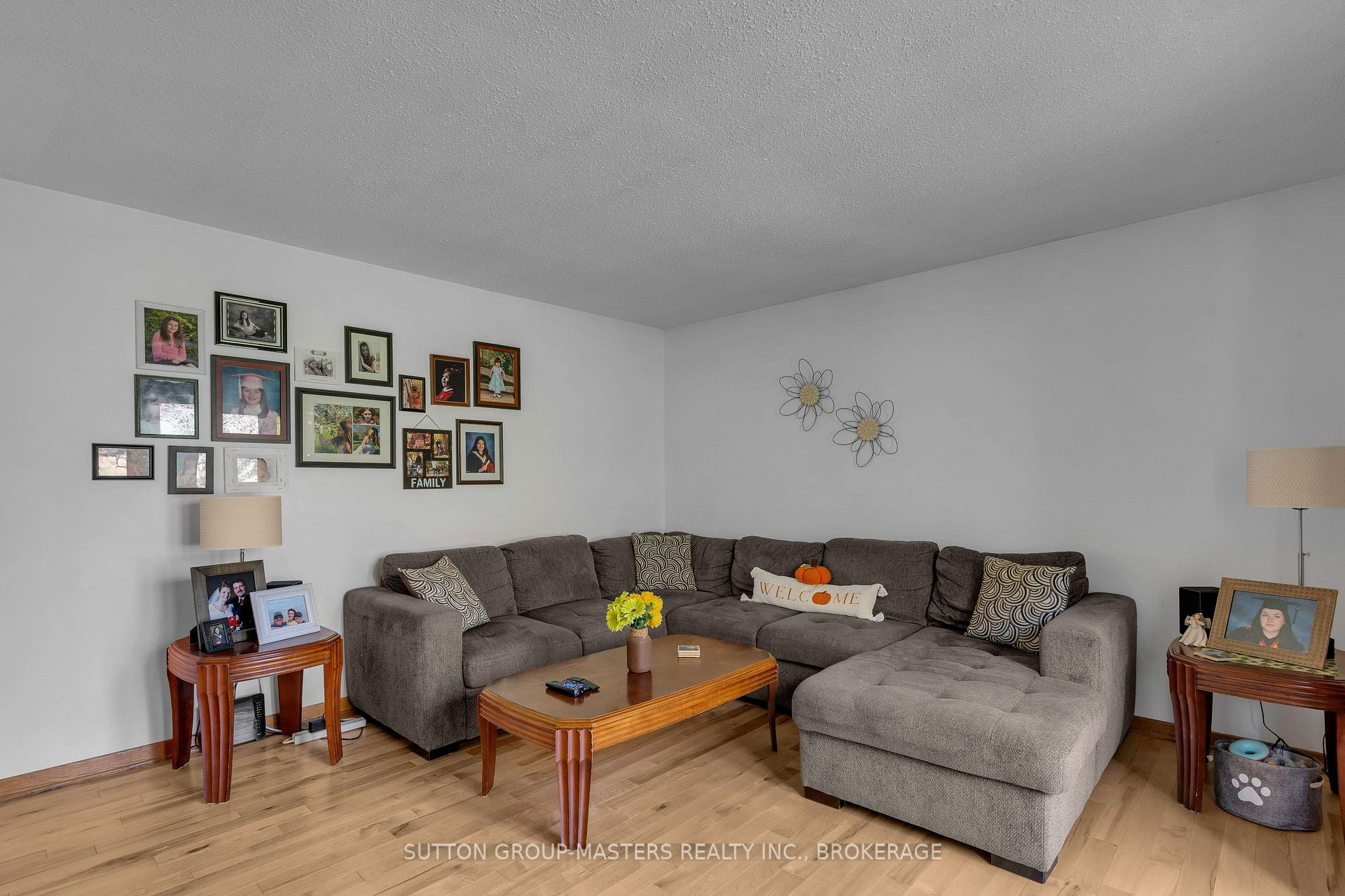 Photo 11 of 4308 Snider Road, Frontenac, Frontenac South — HOMEH