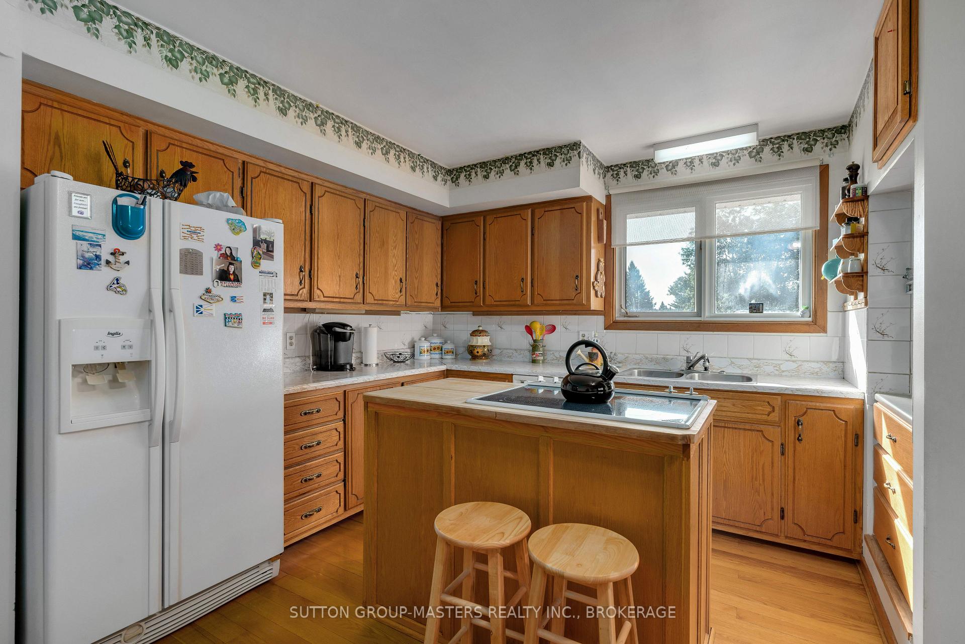 Photo 12 of 4308 Snider Road, Frontenac, Frontenac South — HOMEH