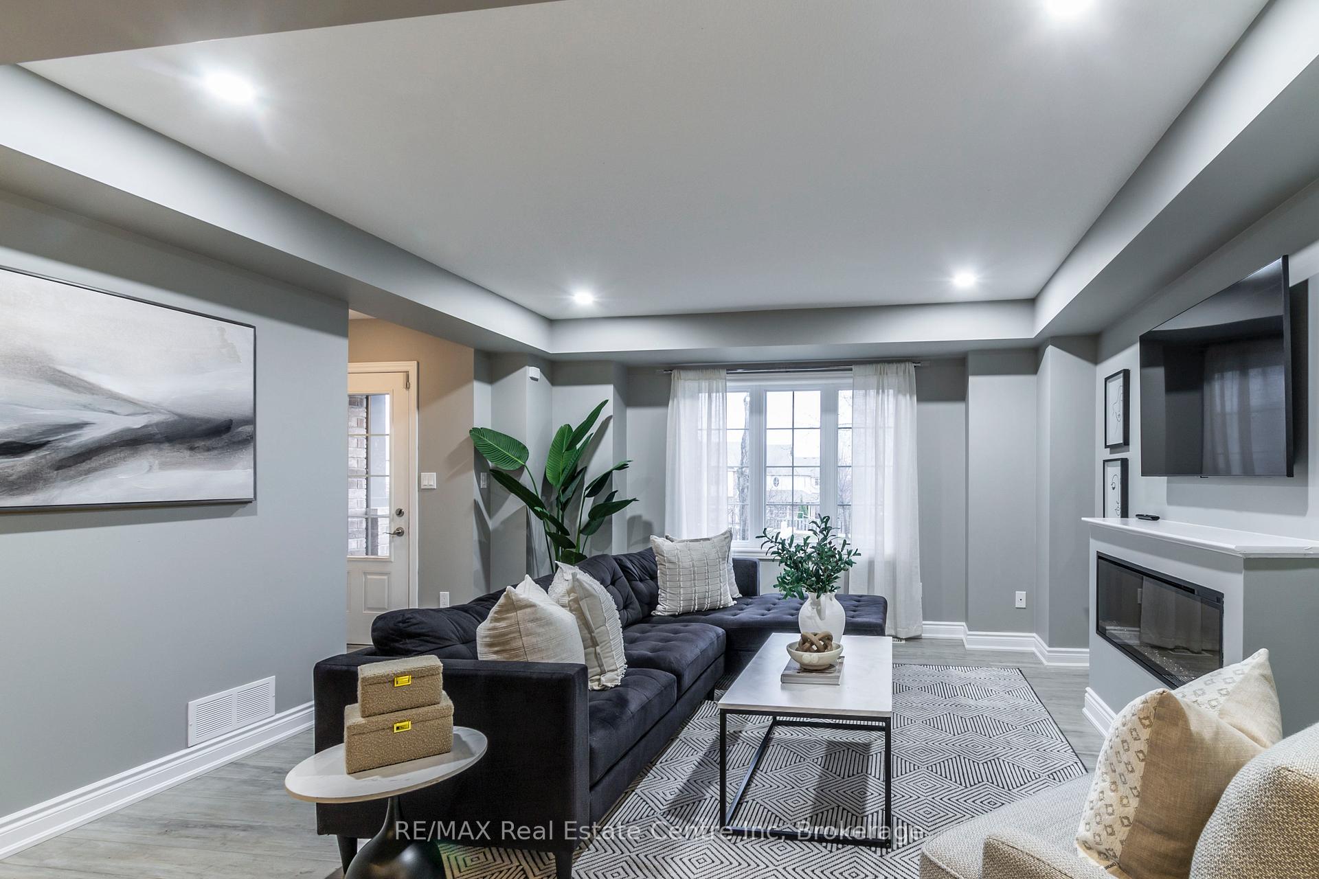 Photo 12 of 25 Jeffrey Drive, Guelph, Grange Road — HOMEH