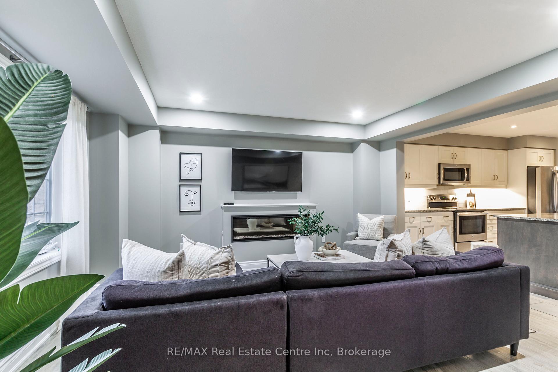 Photo 14 of 25 Jeffrey Drive, Guelph, Grange Road — HOMEH