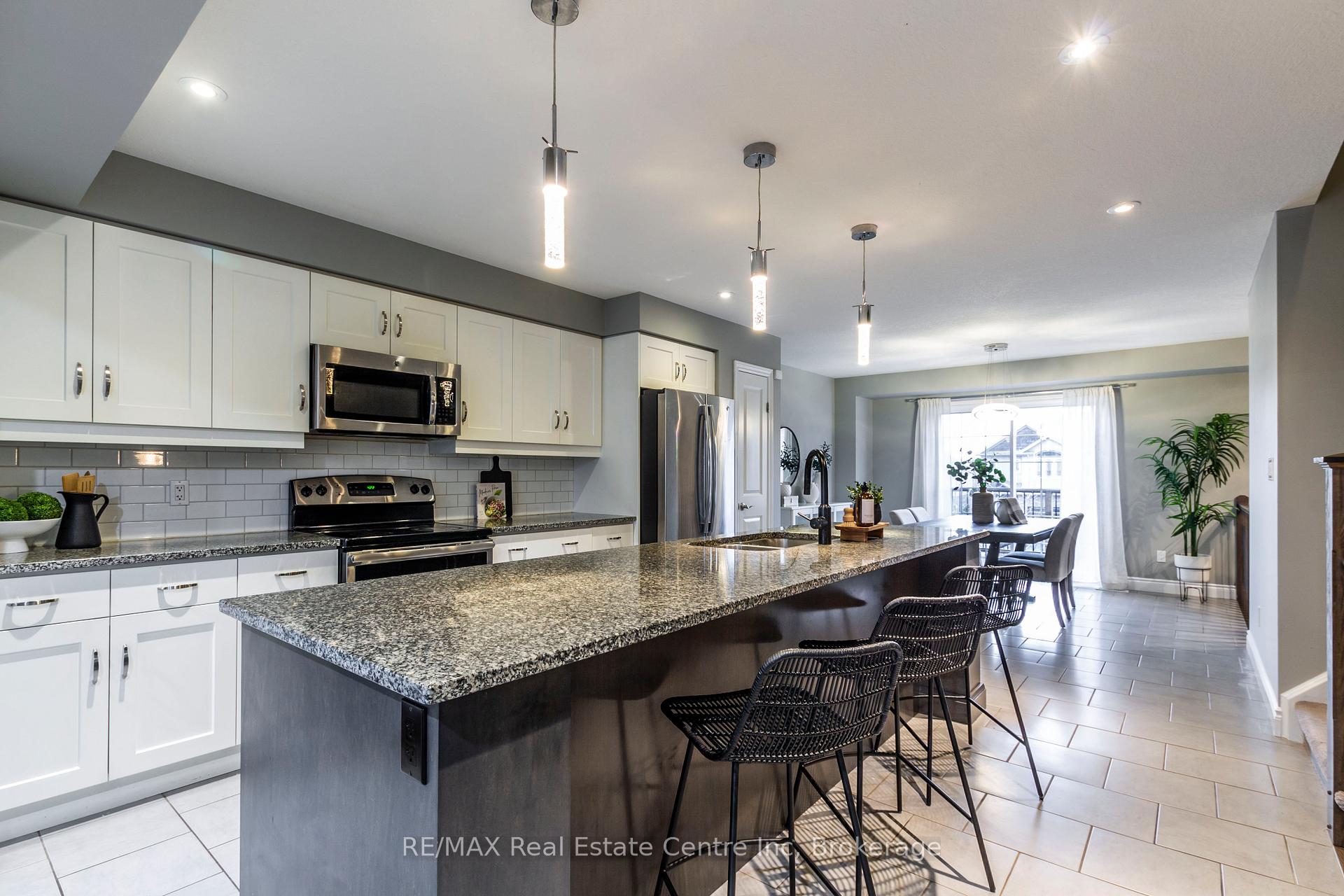 Photo 15 of 25 Jeffrey Drive, Guelph, Grange Road — HOMEH
