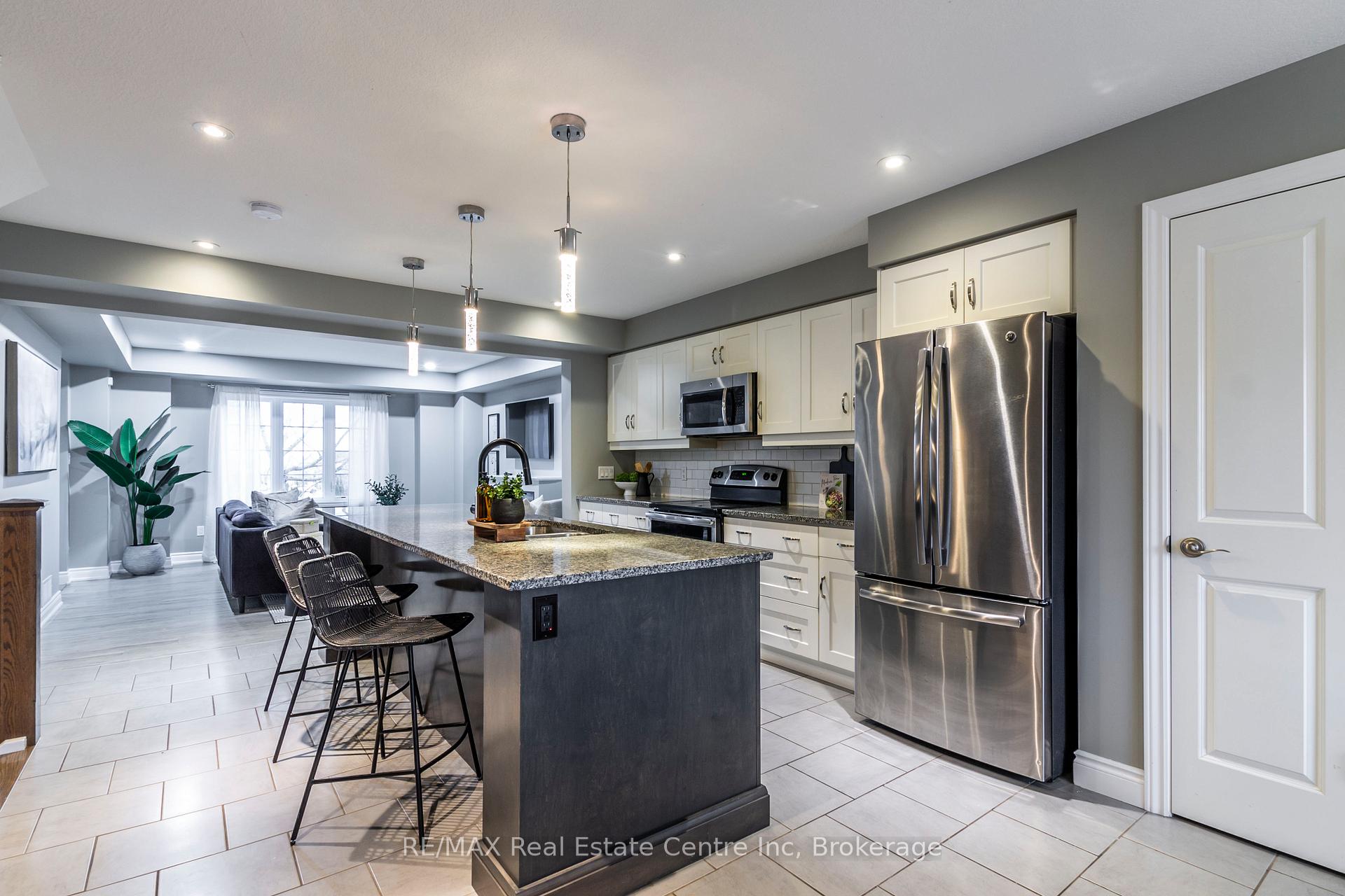 Photo 17 of 25 Jeffrey Drive, Guelph, Grange Road — HOMEH