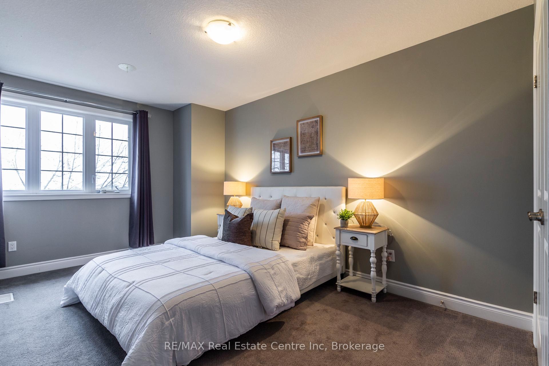 Photo 36 of 25 Jeffrey Drive, Guelph, Grange Road — HOMEH