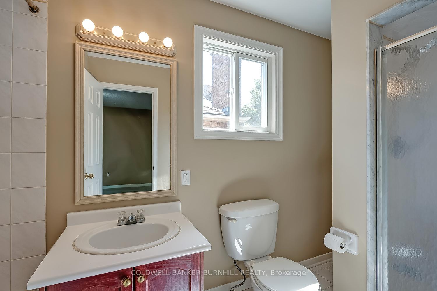 Photo 23 of 9 Wakefield Lane, Hamilton, Waterdown — HOMEH