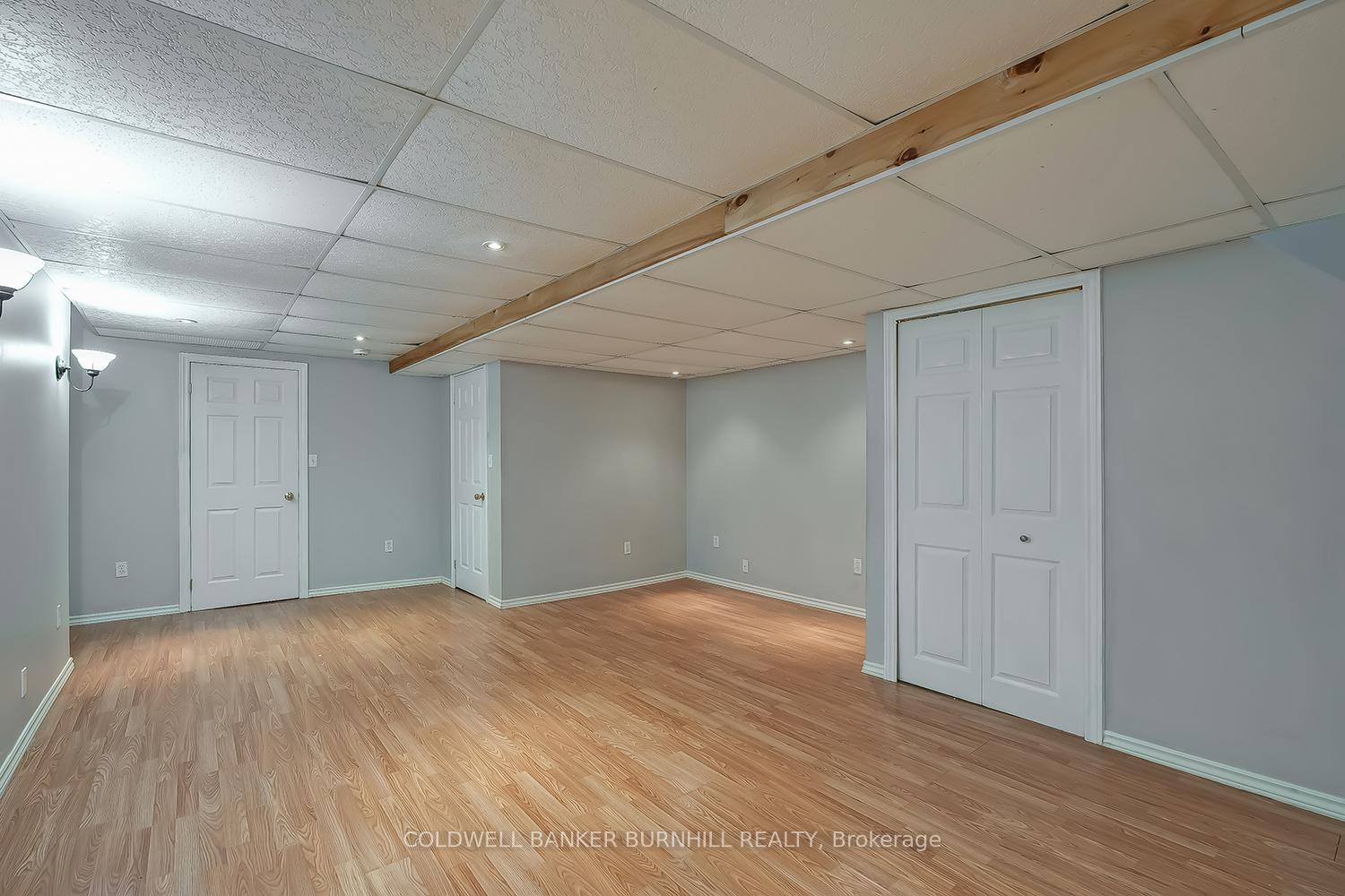 Photo 32 of 9 Wakefield Lane, Hamilton, Waterdown — HOMEH