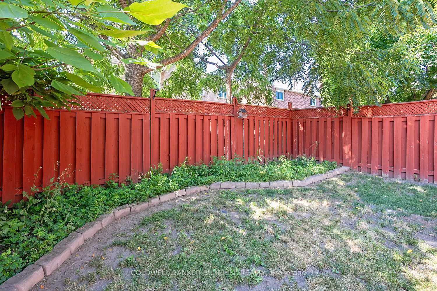 Photo 39 of 9 Wakefield Lane, Hamilton, Waterdown — HOMEH