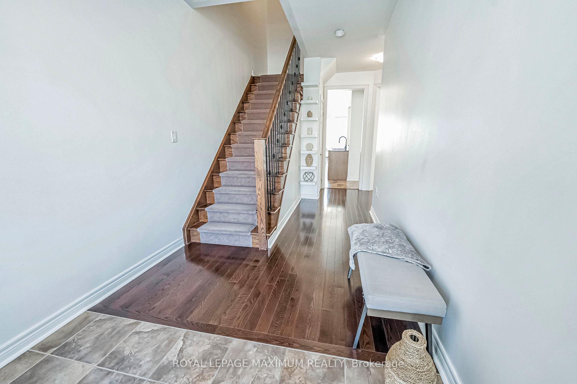 Photo 3 of 45 Losino Street, Caledon, Rural Caledon — HOMEH