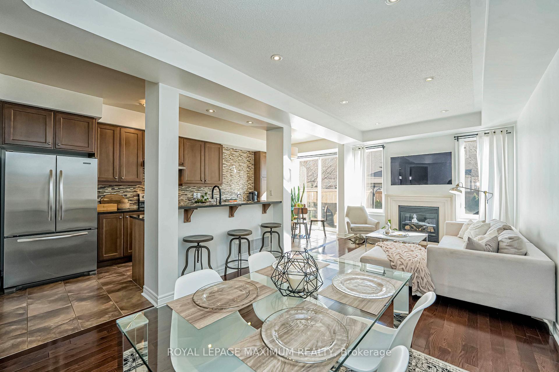 Photo 6 of 45 Losino Street, Caledon, Rural Caledon — HOMEH