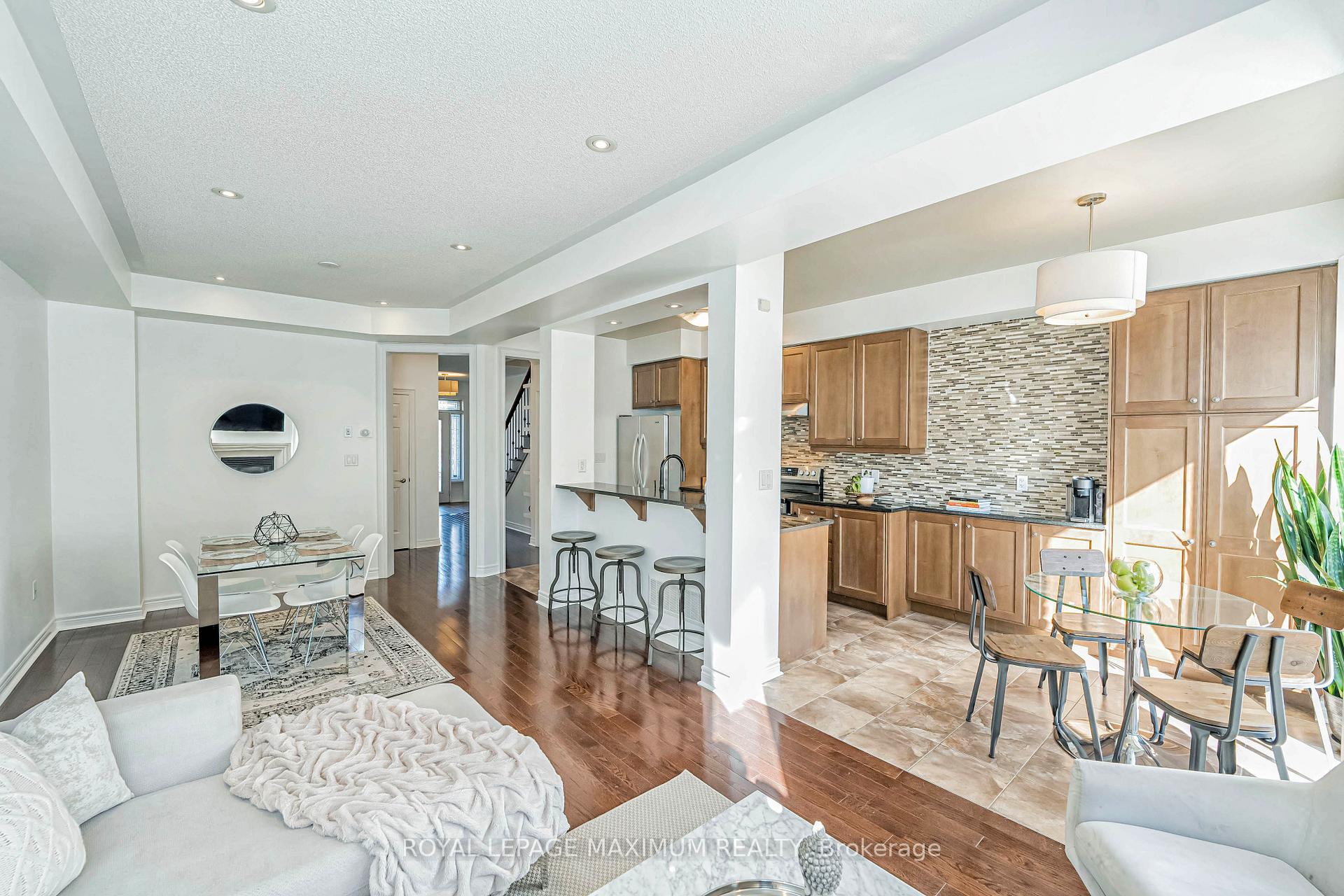 Photo 8 of 45 Losino Street, Caledon, Rural Caledon — HOMEH