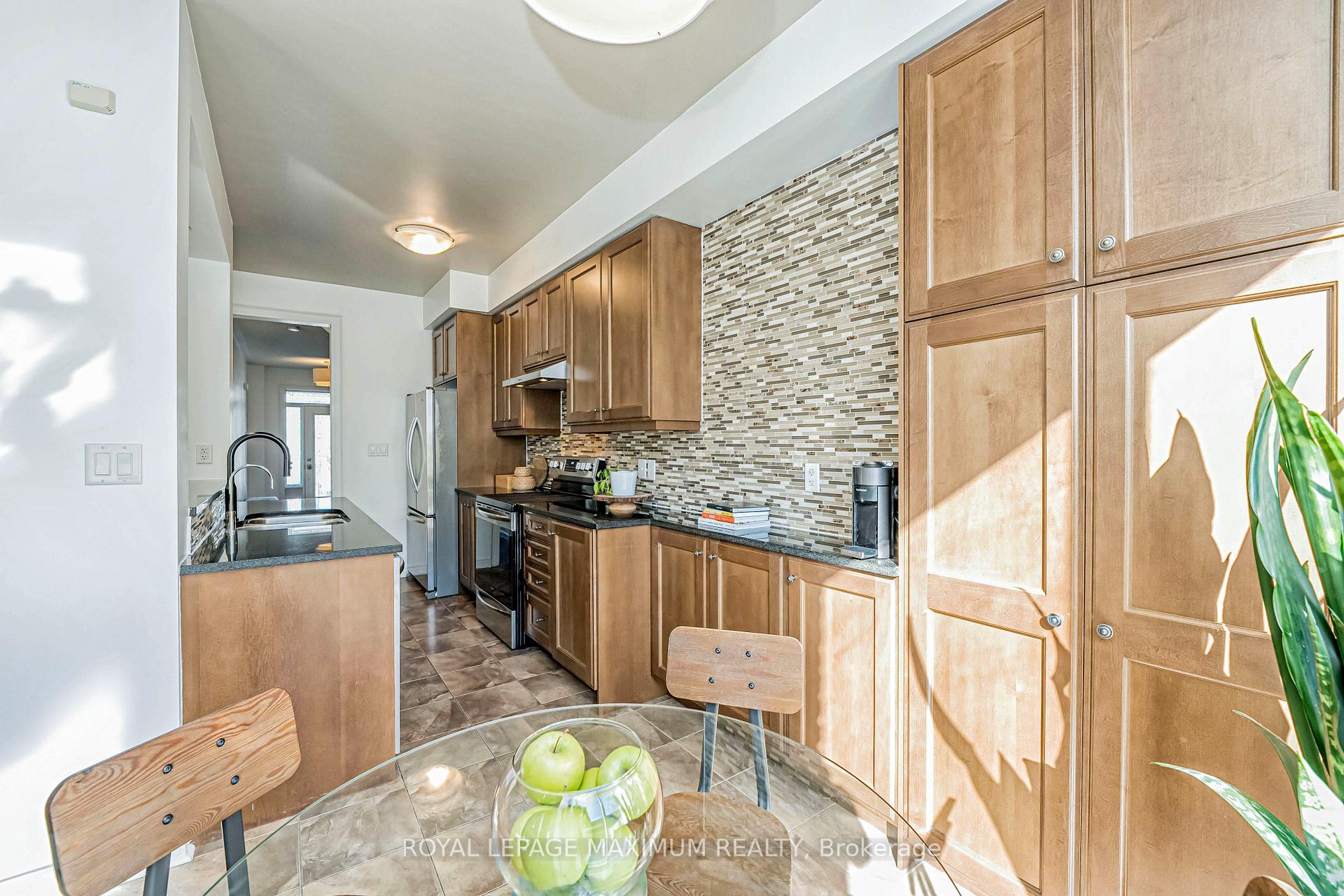 Photo 14 of 45 Losino Street, Caledon, Rural Caledon — HOMEH