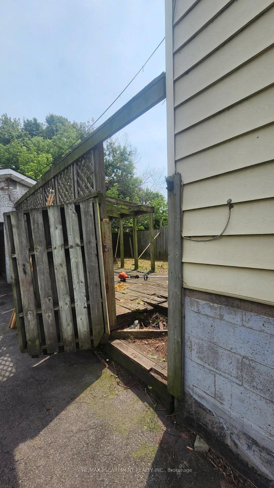 Photo 32 of 706 Tate Avenue, Hamilton, Parkview — HOMEH