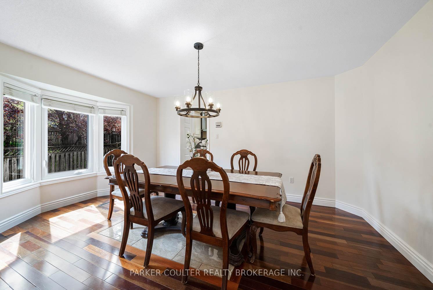 Photo 13 of 43 Falling Brook Drive, Barrie, Bayshore — HOMEH