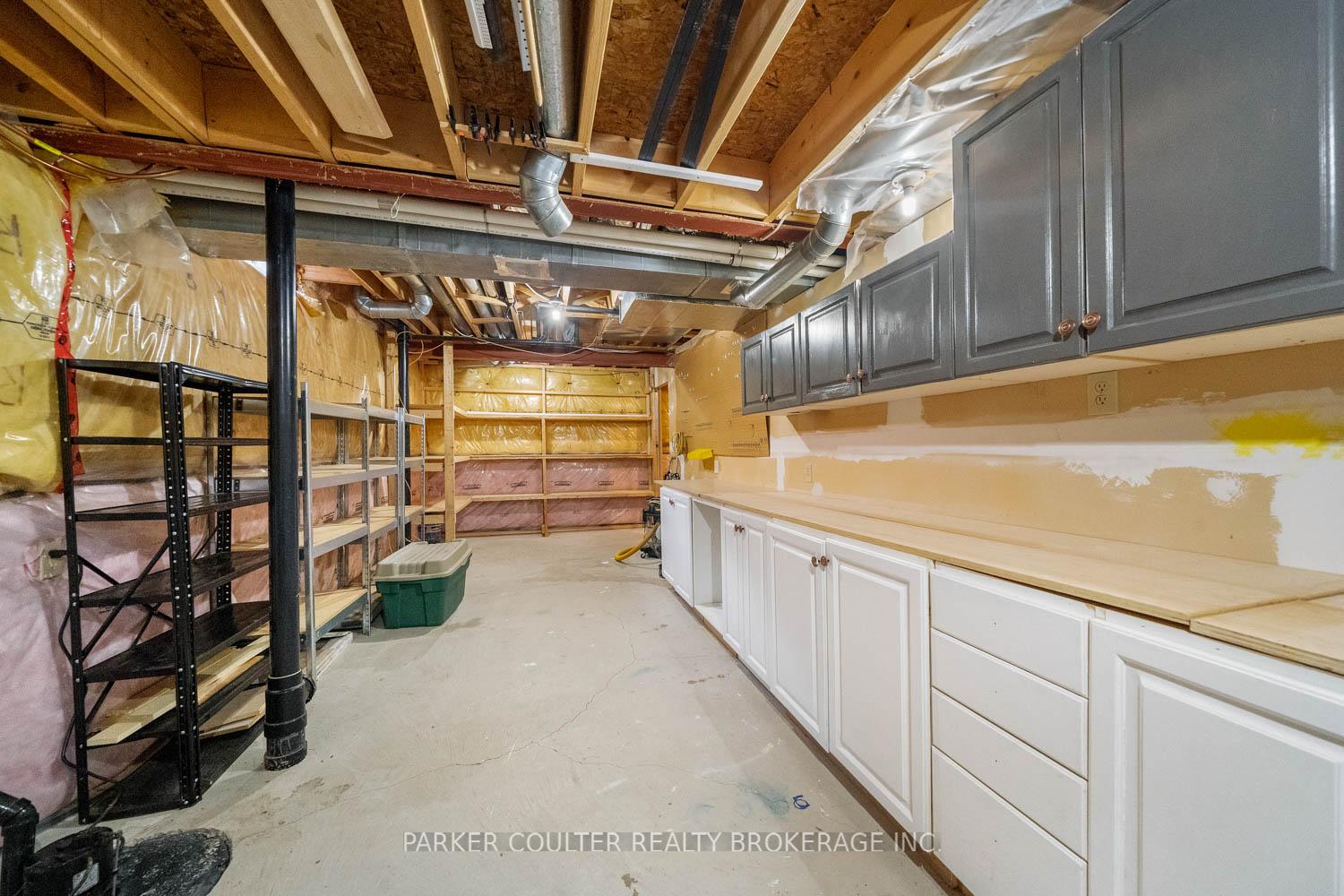 Photo 32 of 43 Falling Brook Drive, Barrie, Bayshore — HOMEH