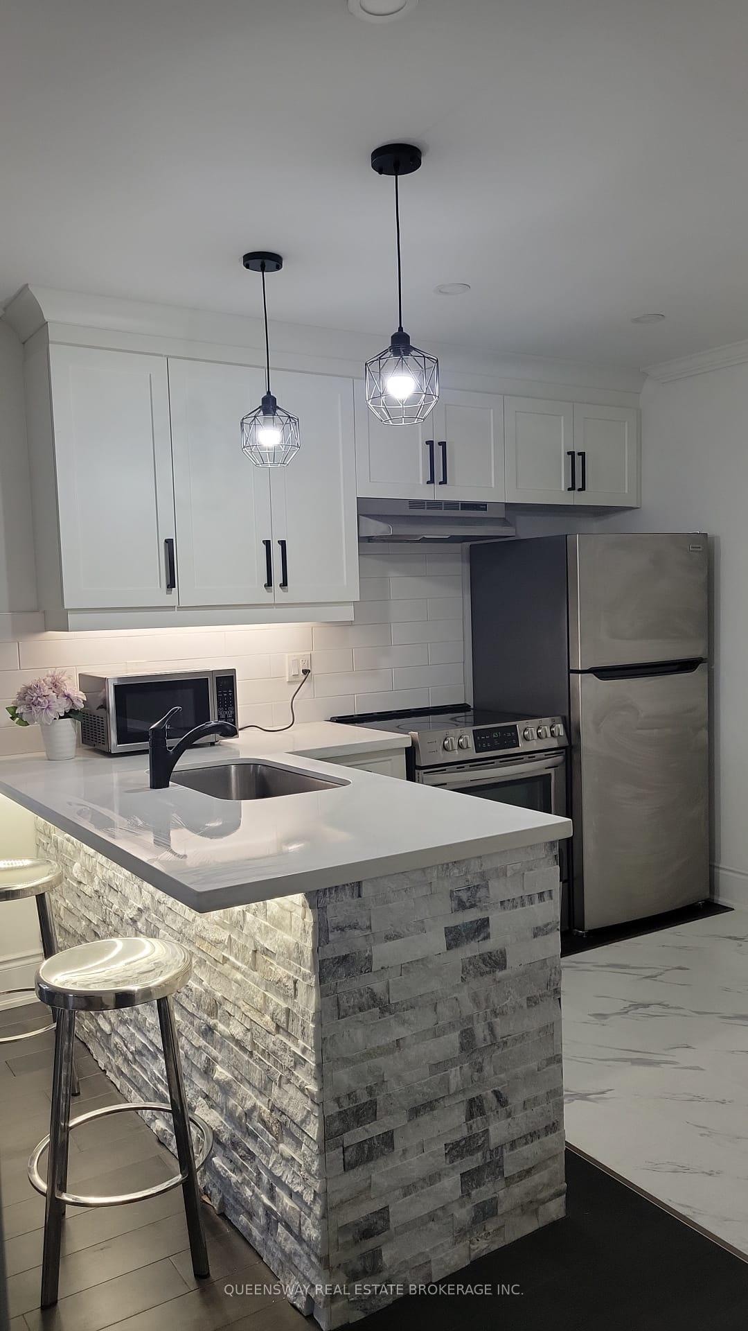Photo 4 of 223 Tolton Avenue, Hamilton, Normanhurst — HOMEH