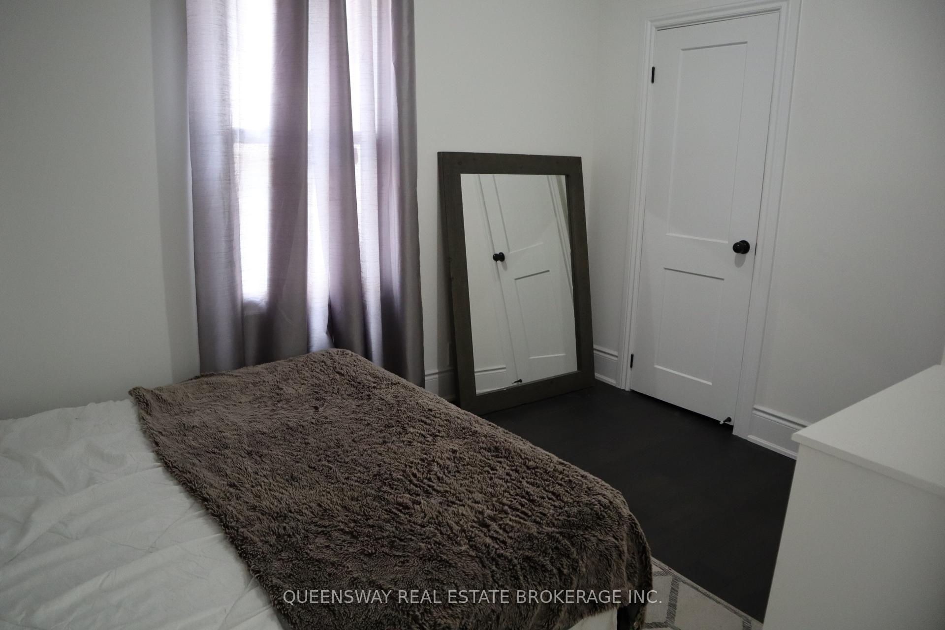 Photo 5 of 223 Tolton Avenue, Hamilton, Normanhurst — HOMEH