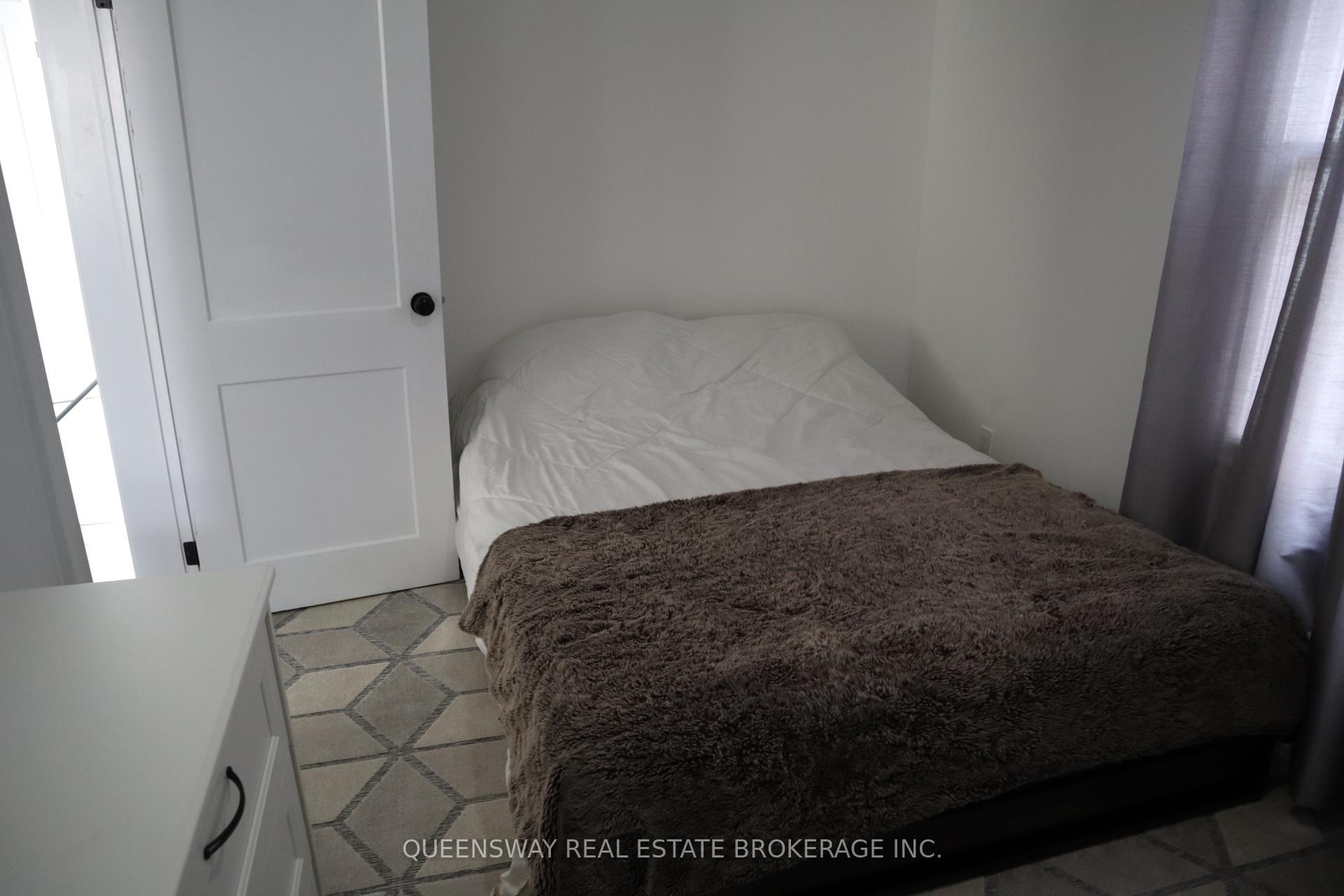 Photo 6 of 223 Tolton Avenue, Hamilton, Normanhurst — HOMEH