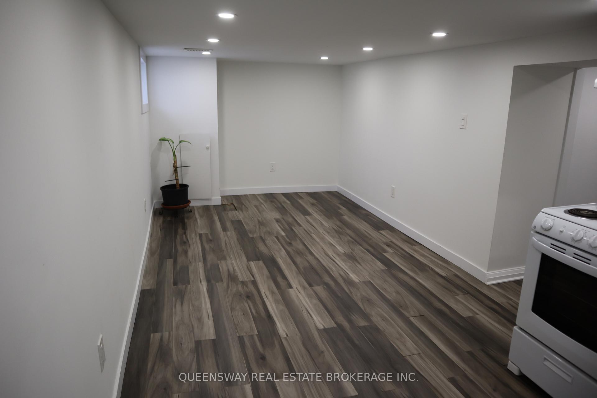 Photo 13 of 223 Tolton Avenue, Hamilton, Normanhurst — HOMEH