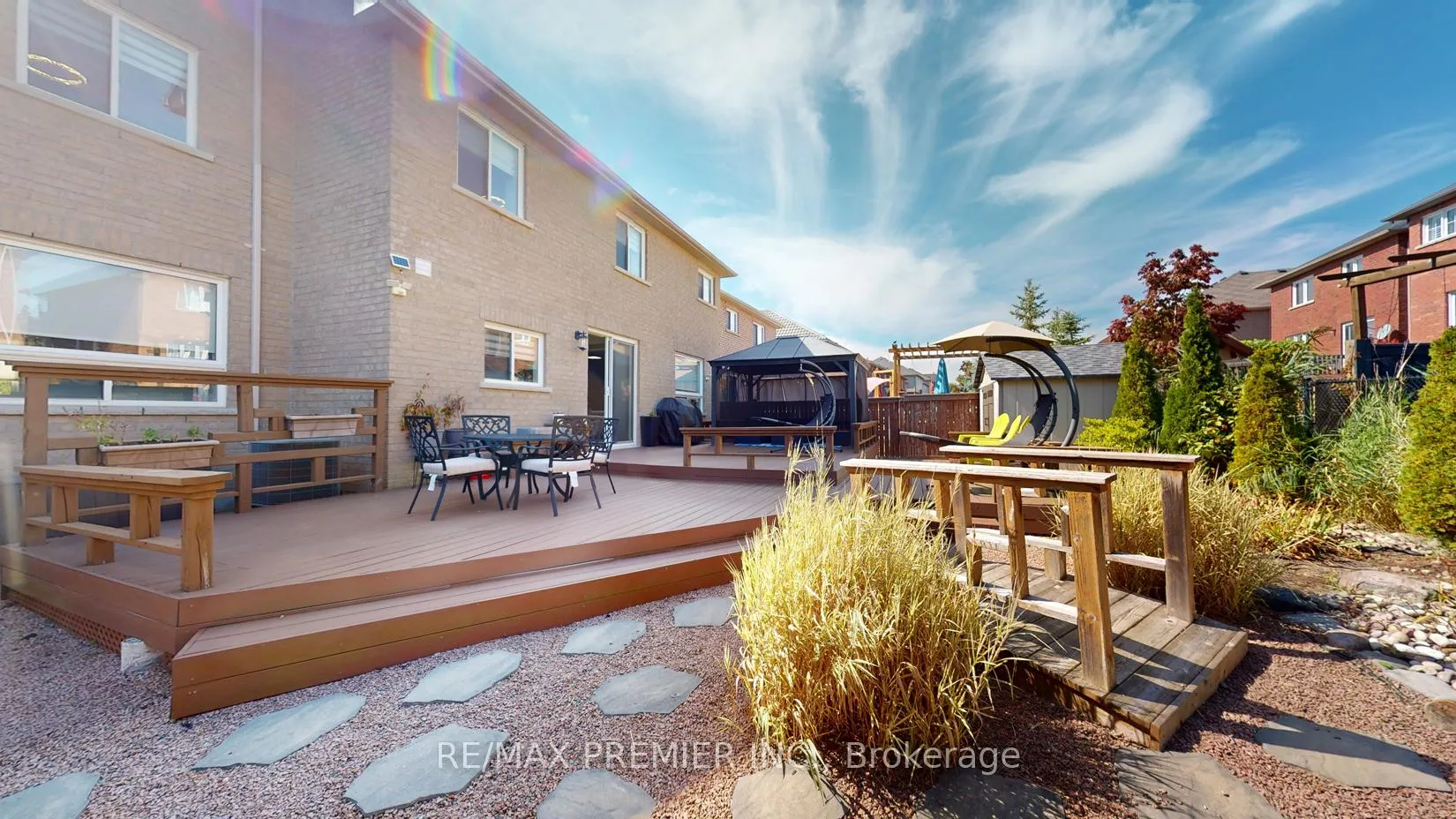 Photo 25 of 2307 Pilgrim Square, Oshawa, Windfields — HOMEH