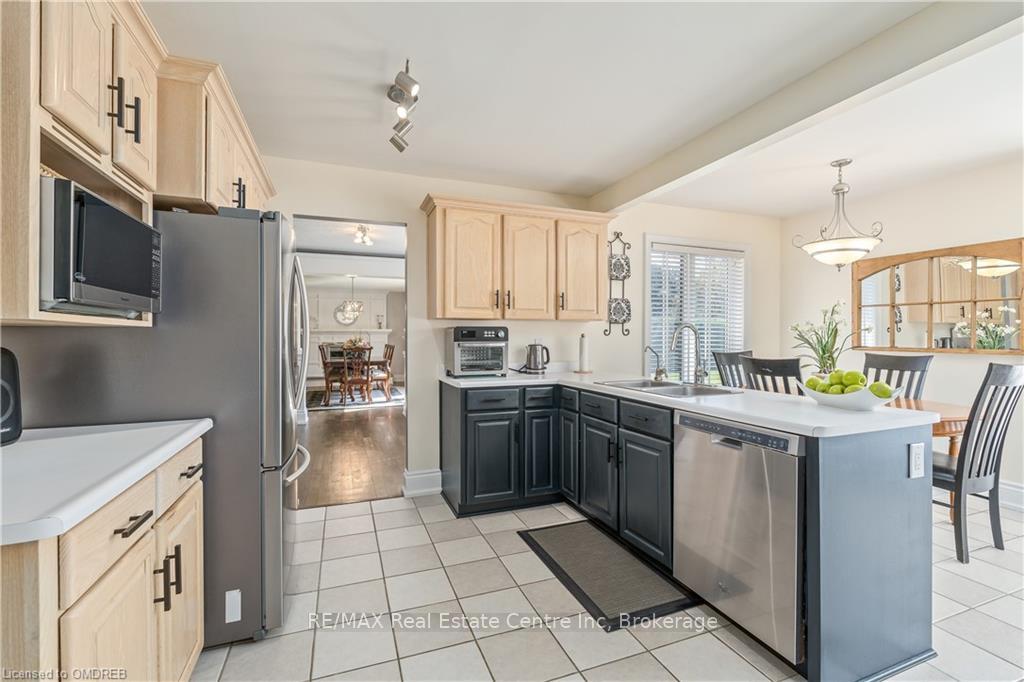 Photo 16 of 23 Hayleyvale Road, Caledon, Caledon Village — HOMEH