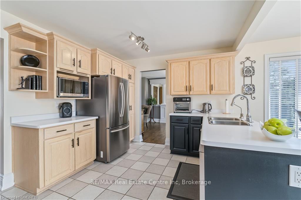 Photo 18 of 23 Hayleyvale Road, Caledon, Caledon Village — HOMEH
