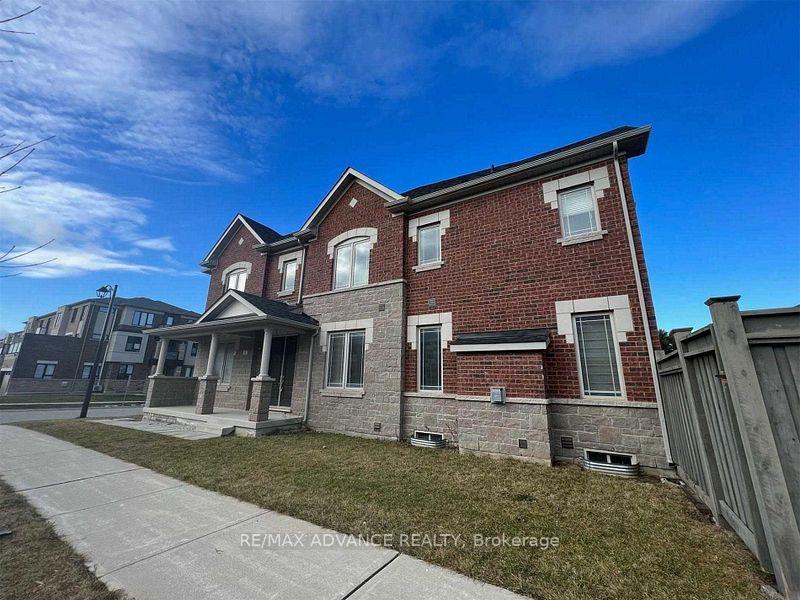 Photo 3 of 3 Durblee Avenue, Aurora, Rural Aurora — HOMEH
