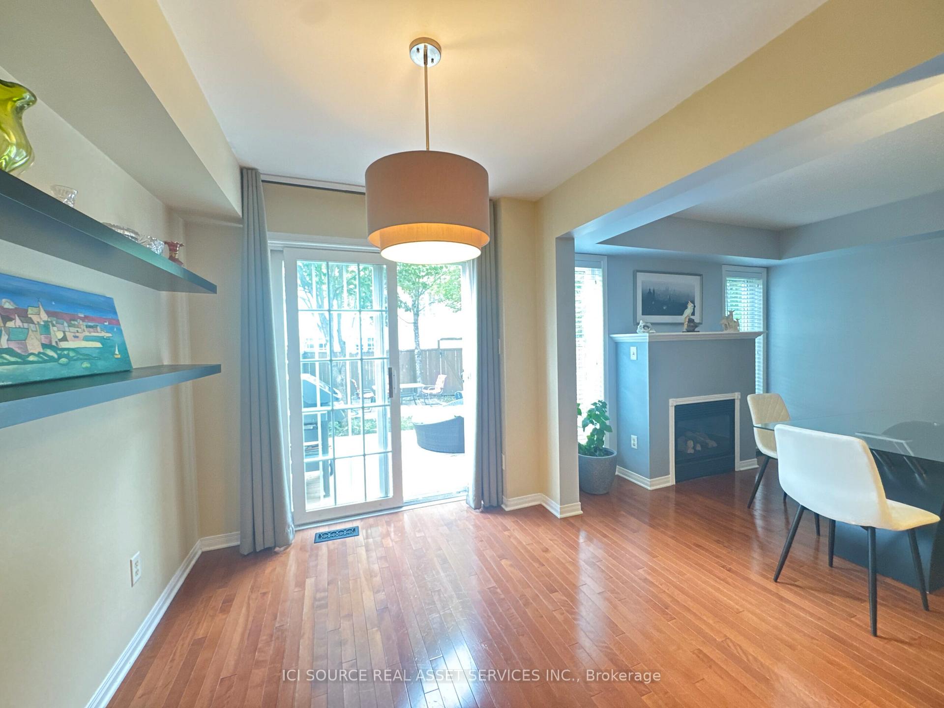 Photo 3 of Unit 1, 18 Midwood Private, Ottawa, Barrhaven - Stonebridge — HOMEH