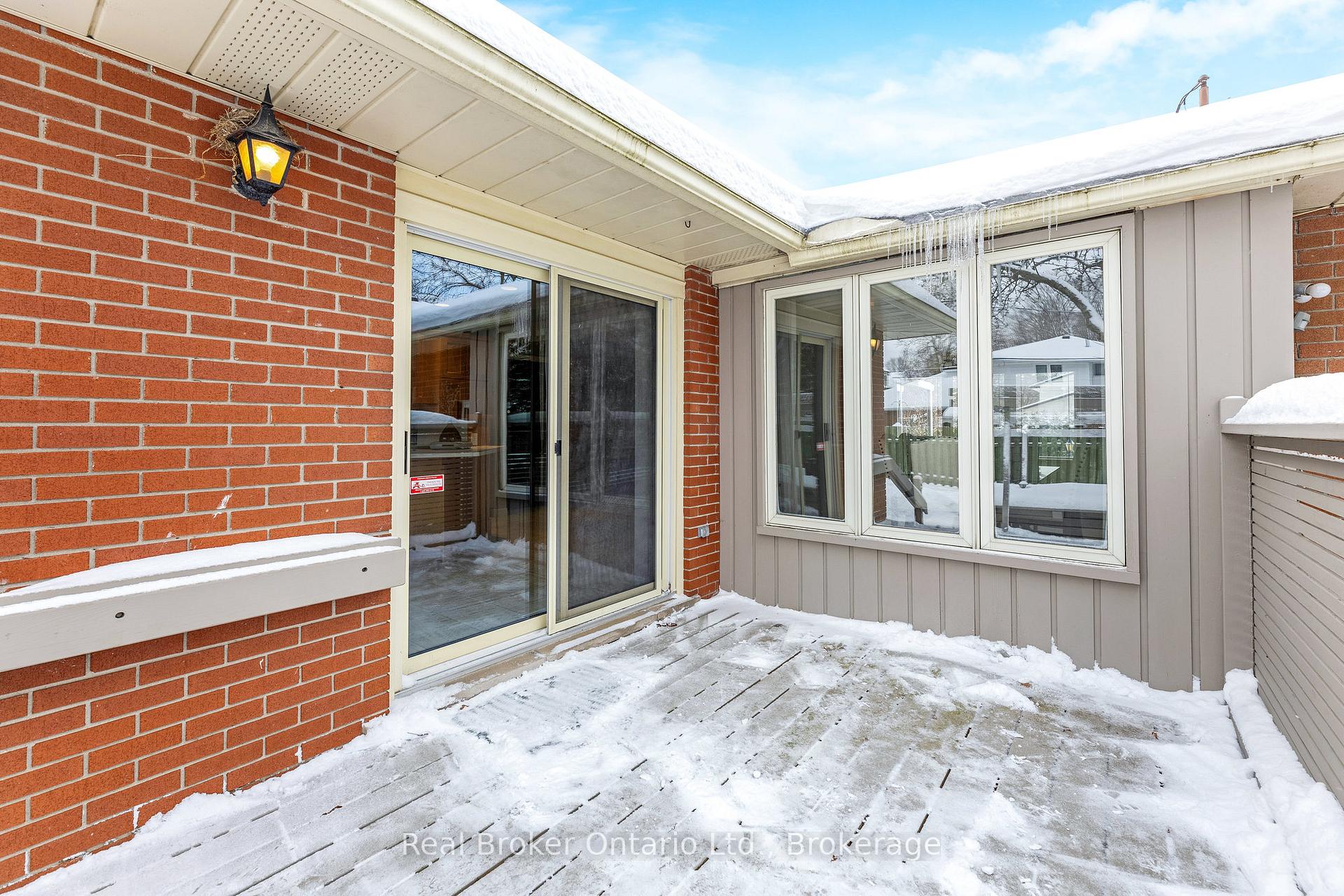 Photo 33 of 68 Rodney Boulevard, Guelph, Dovercliffe Park/Old University — HOMEH