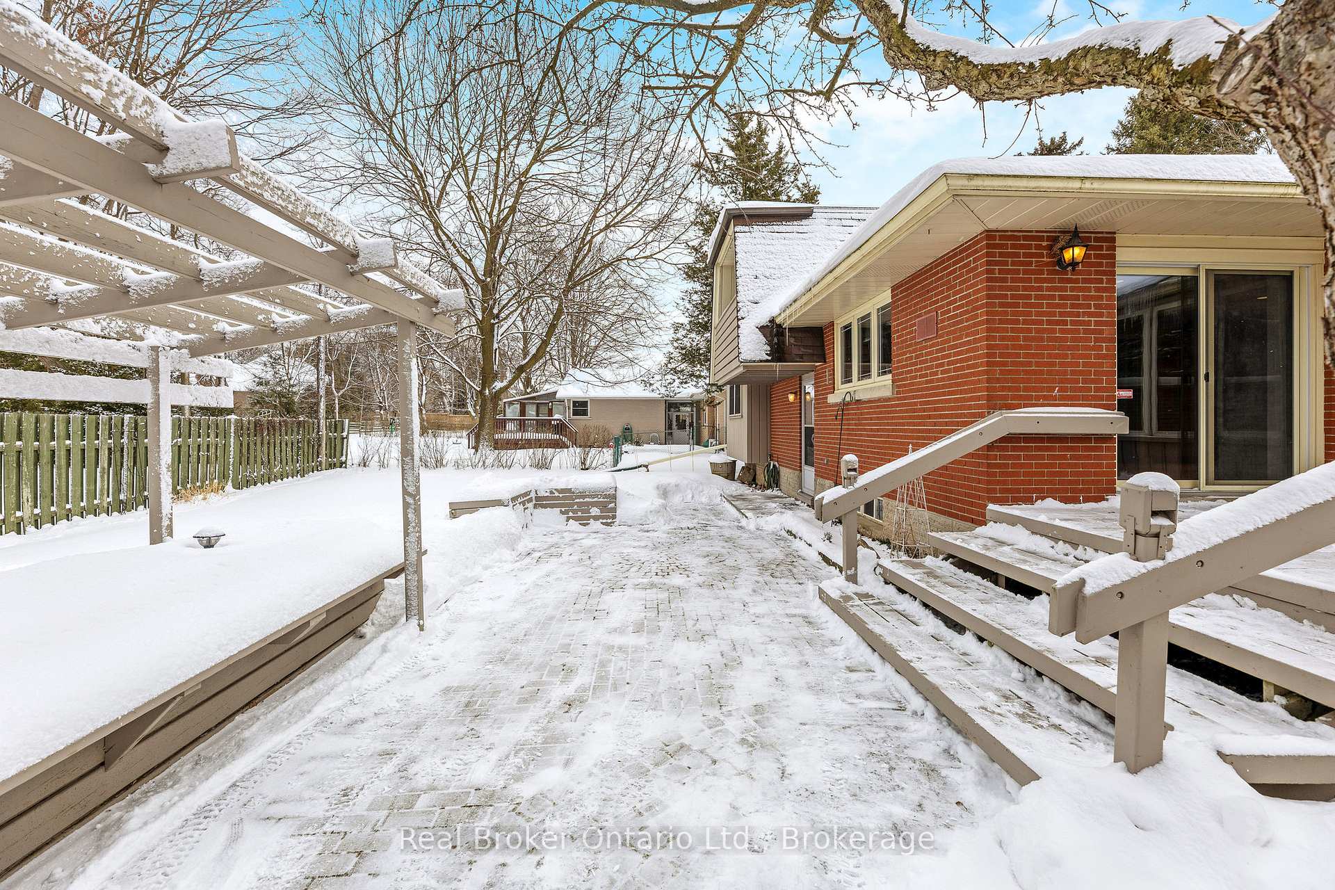 Photo 35 of 68 Rodney Boulevard, Guelph, Dovercliffe Park/Old University — HOMEH