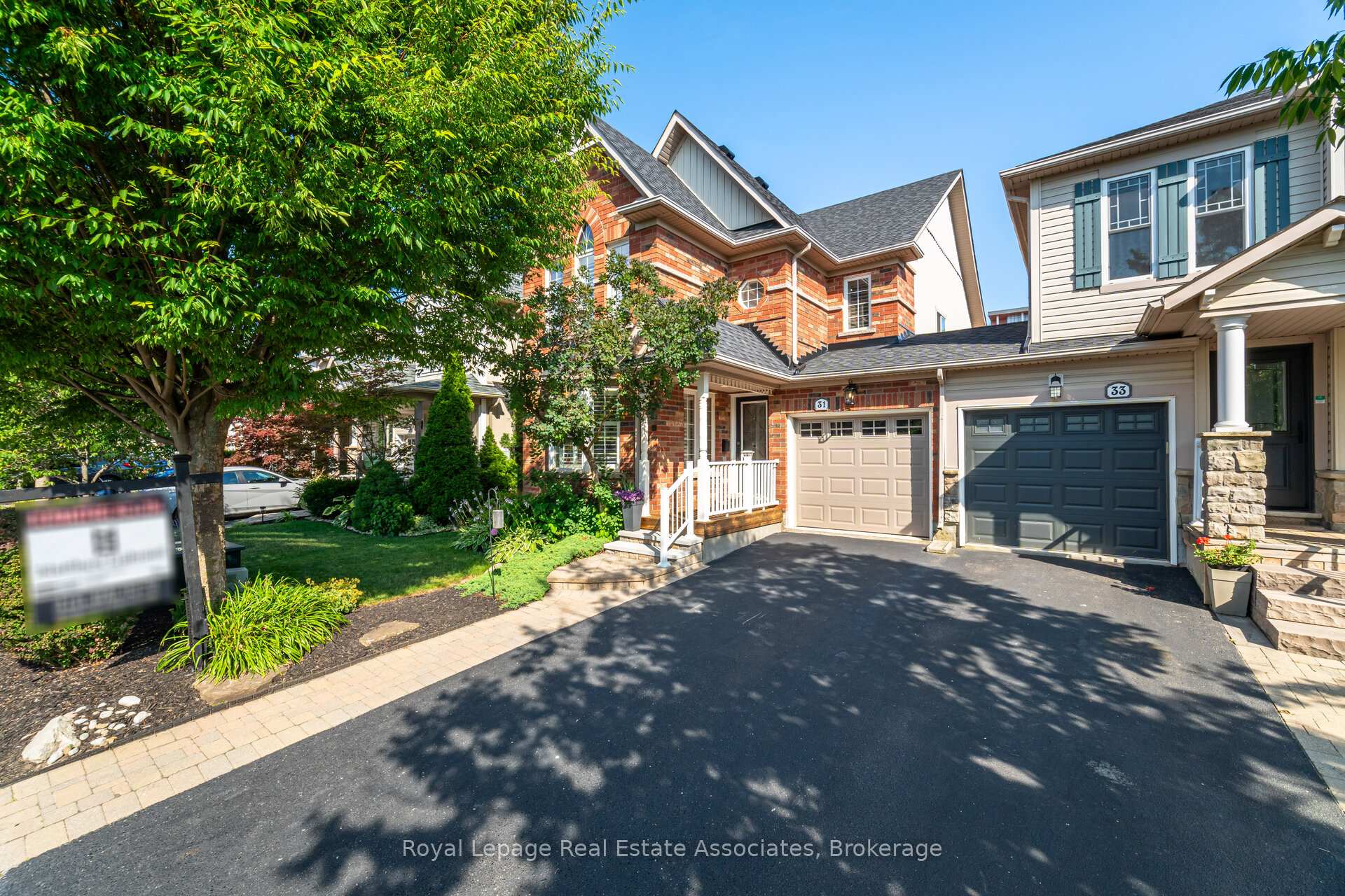 Photo 4 of 31 Blue Sky Trail, Hamilton, Waterdown — HOMEH