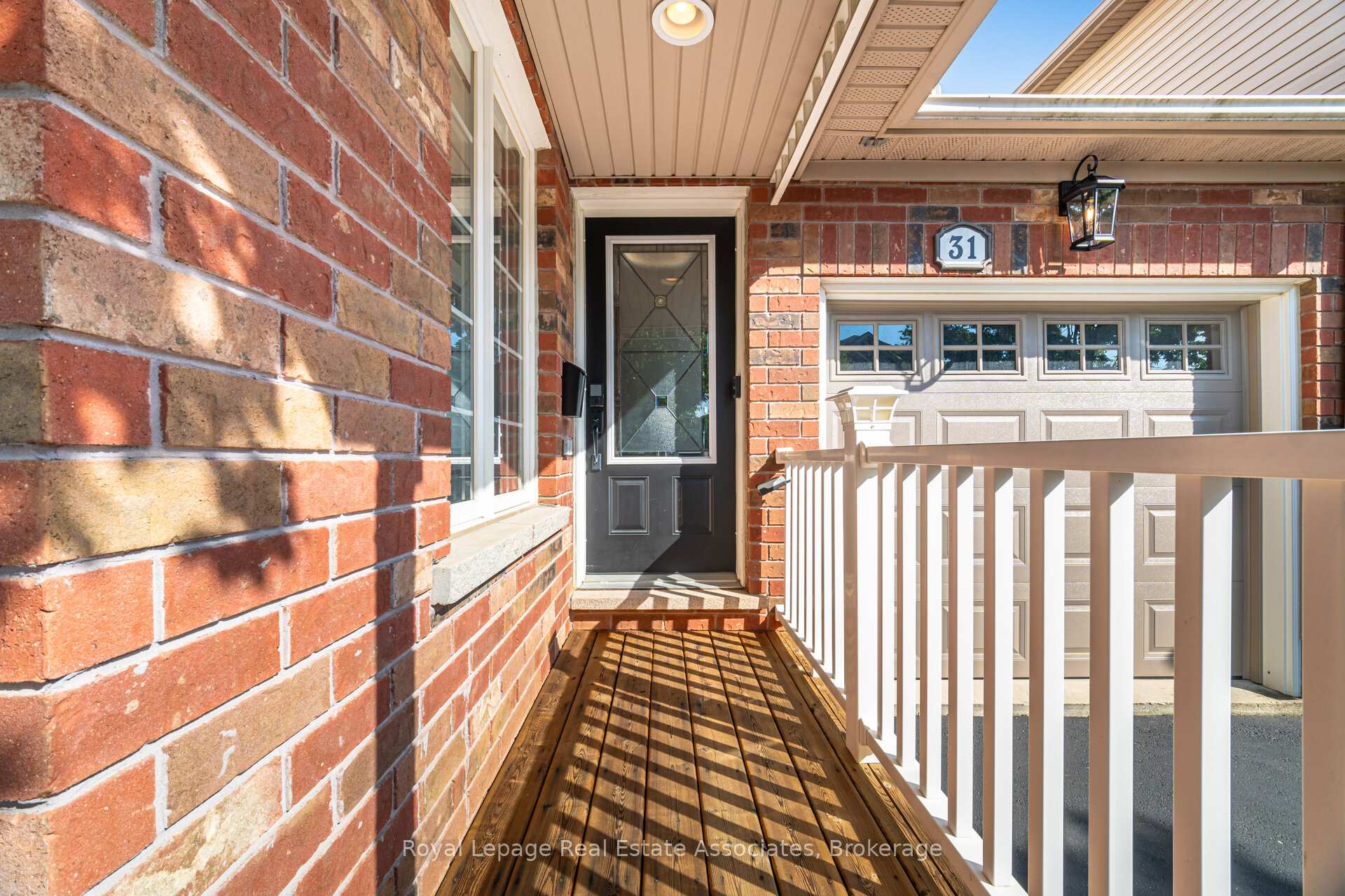 Photo 6 of 31 Blue Sky Trail, Hamilton, Waterdown — HOMEH