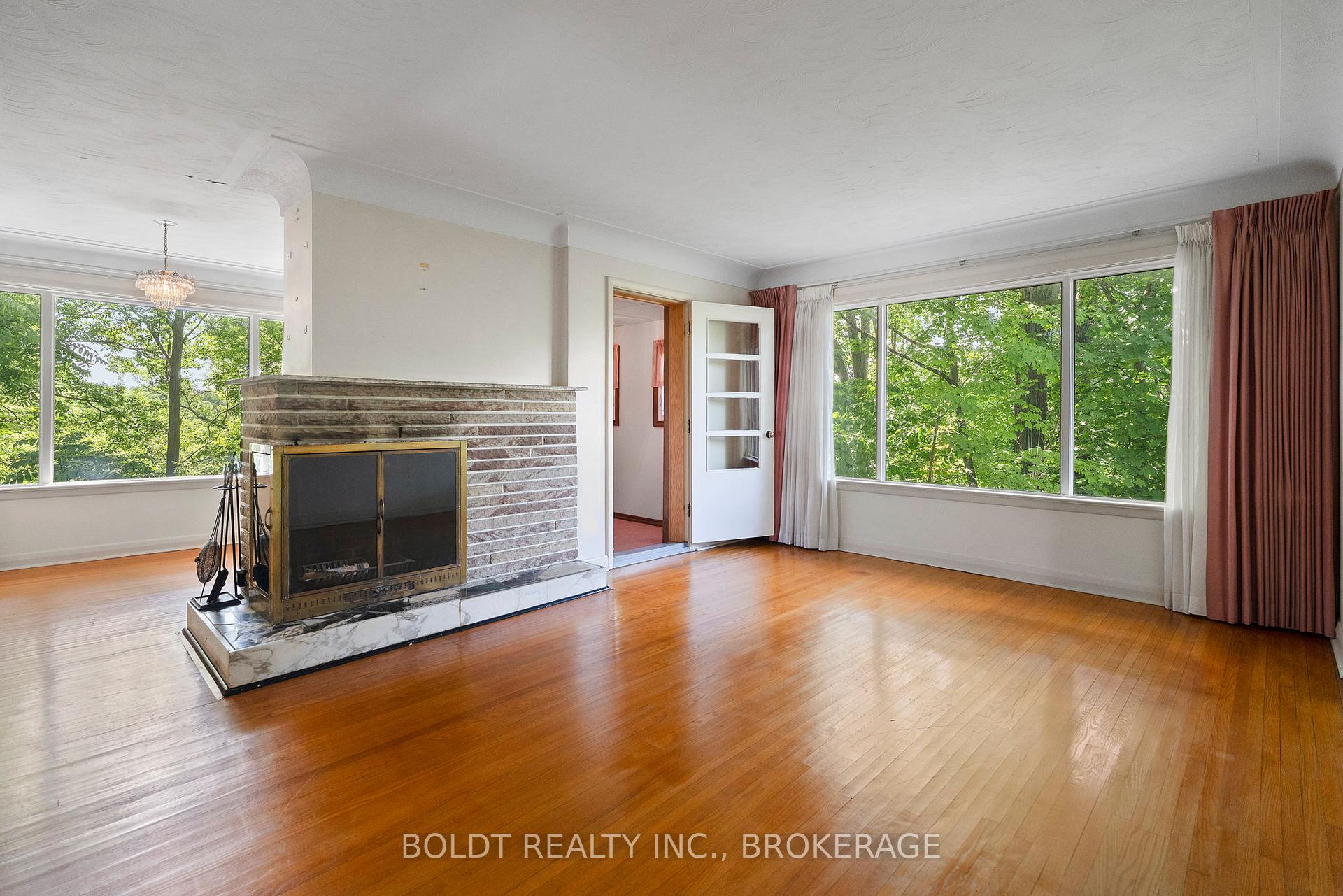 Photo 15 of 21 Beland Court, Hamilton, Glenview — HOMEH