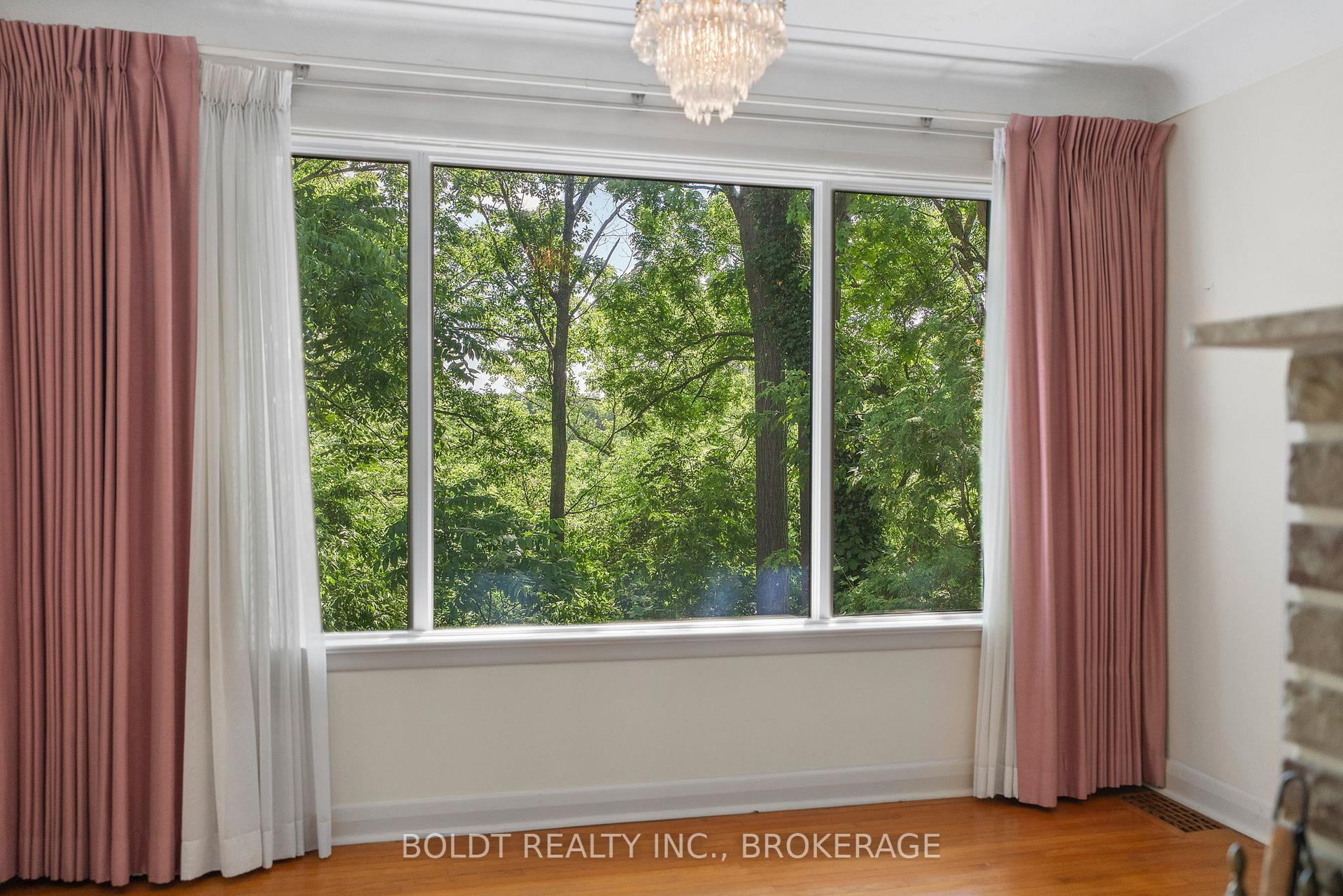 Photo 16 of 21 Beland Court, Hamilton, Glenview — HOMEH