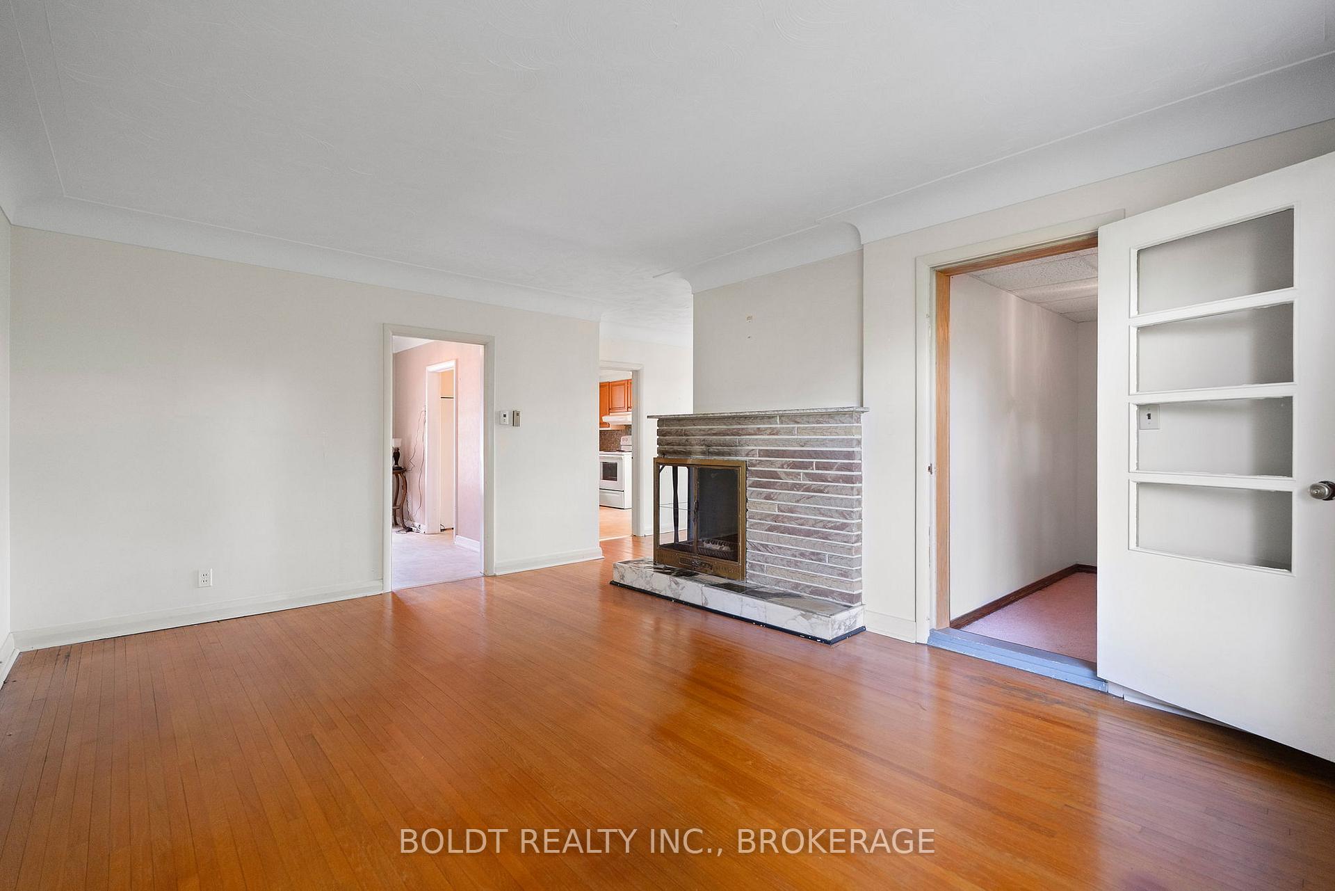 Photo 18 of 21 Beland Court, Hamilton, Glenview — HOMEH