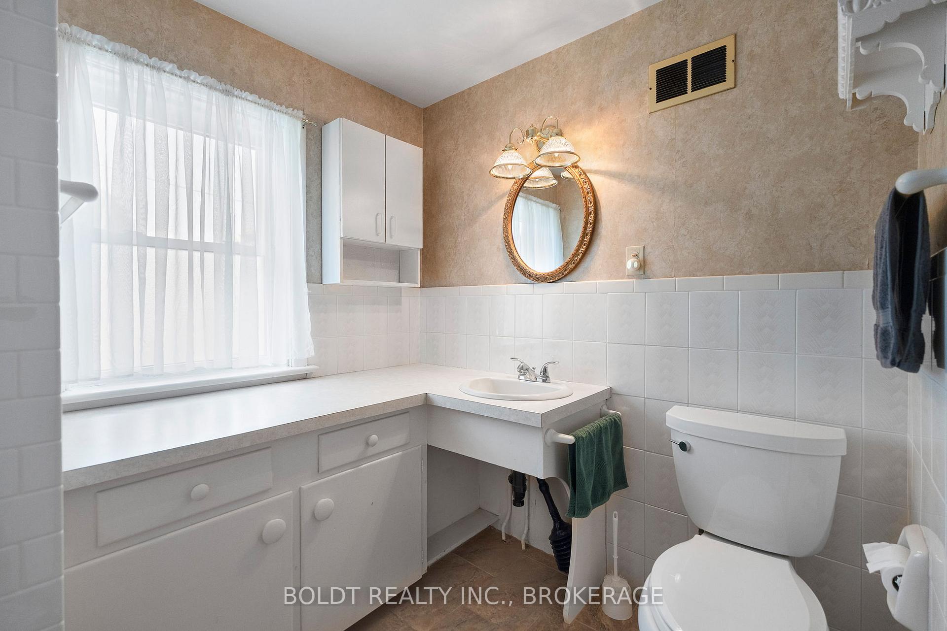 Photo 26 of 21 Beland Court, Hamilton, Glenview — HOMEH