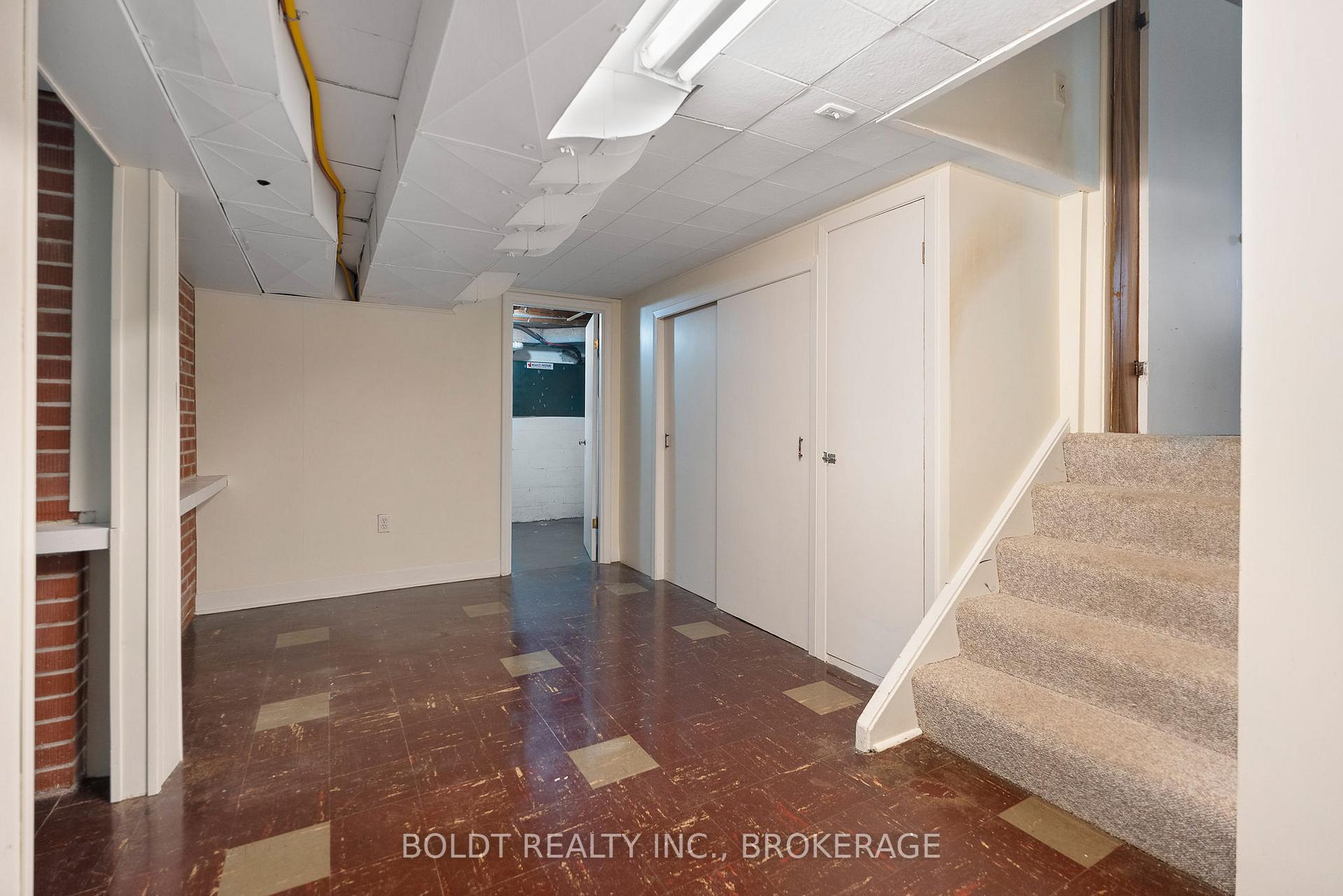 Photo 32 of 21 Beland Court, Hamilton, Glenview — HOMEH