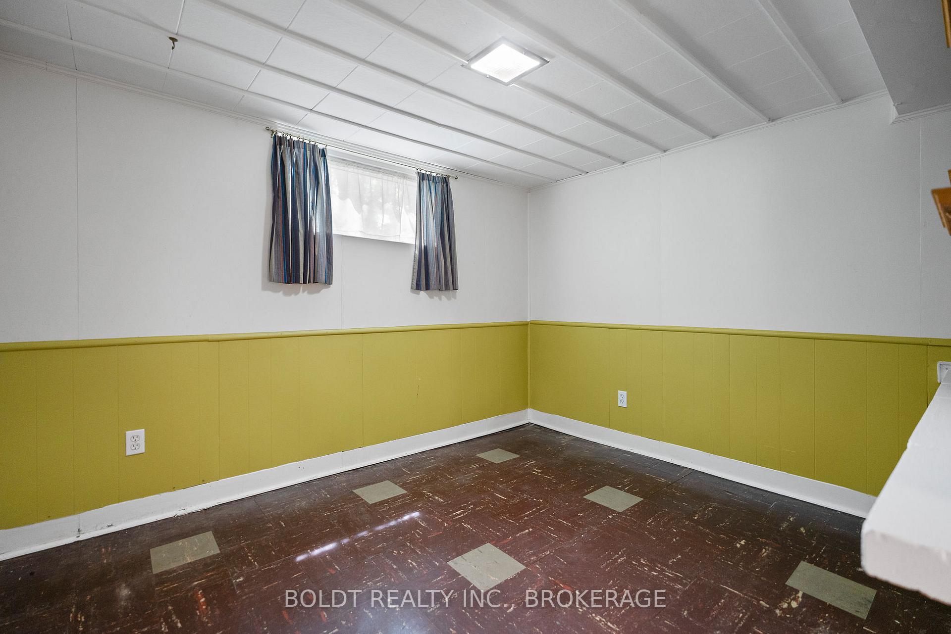 Photo 33 of 21 Beland Court, Hamilton, Glenview — HOMEH