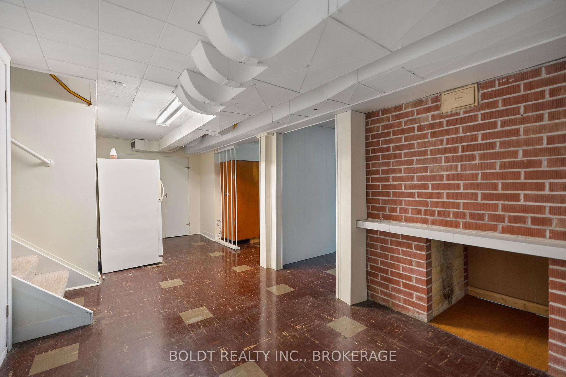 Photo 34 of 21 Beland Court, Hamilton, Glenview — HOMEH