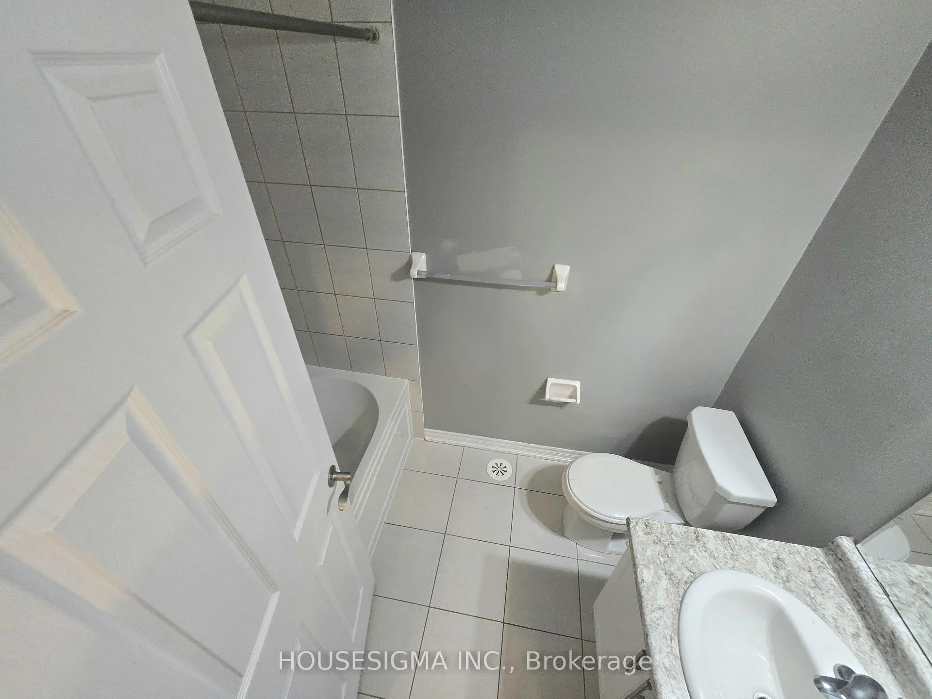 Photo 16 of Unit 36, 420 Linden Drive, Cambridge — HOMEH
