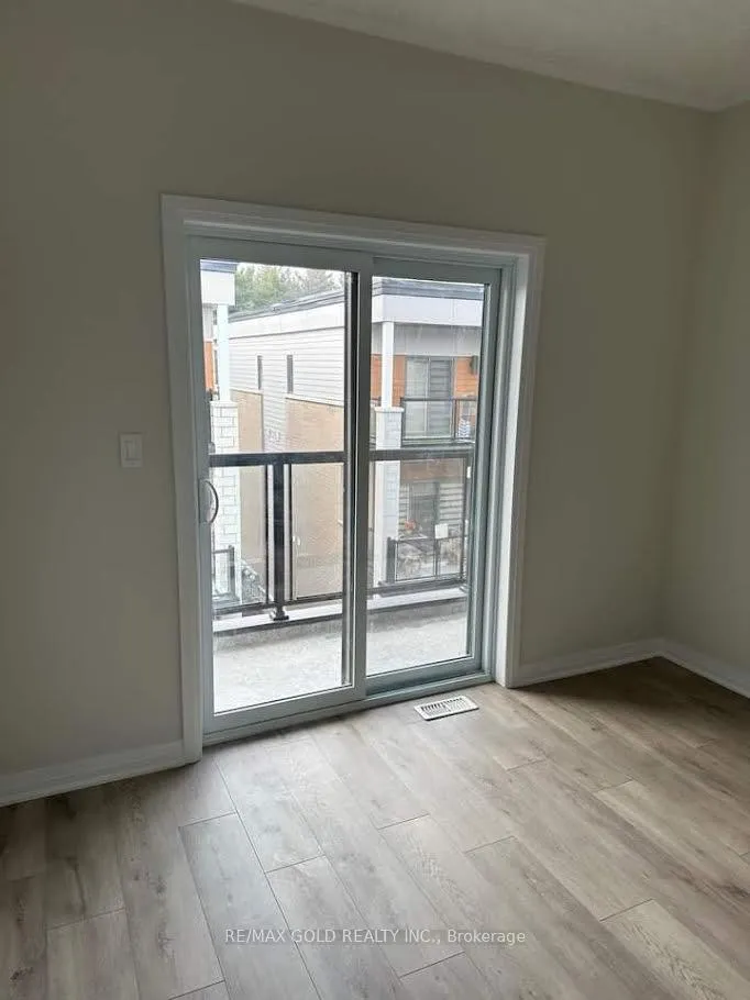 Photo 6 of Unit 116, 25 Isherwood Ave, Cambridge, Galt City Centre — HOMEH