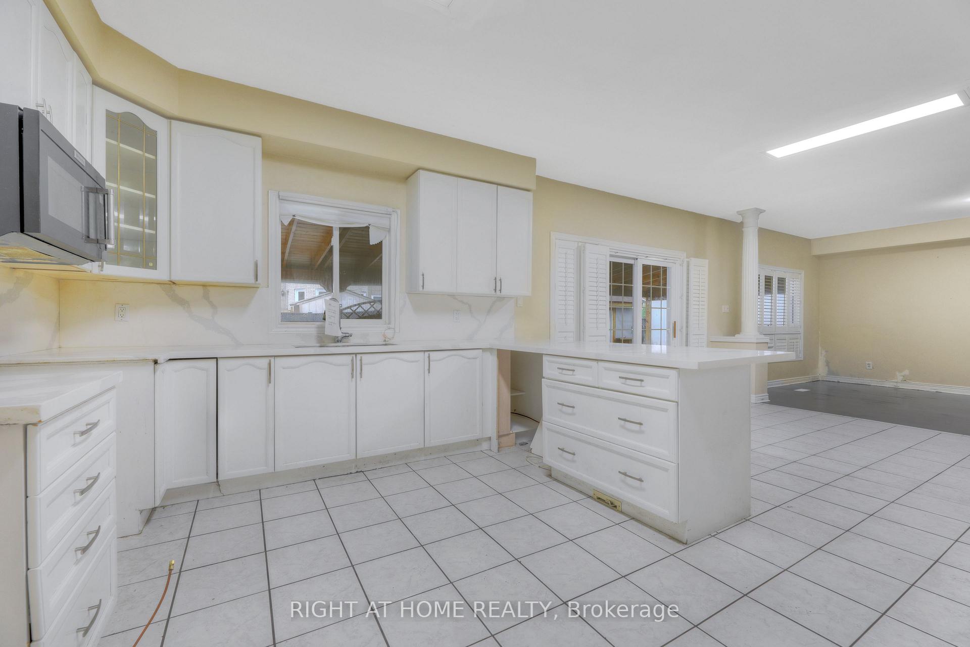Photo 12 of 107 Pinebrook Circle, Caledon, Rural Caledon — HOMEH