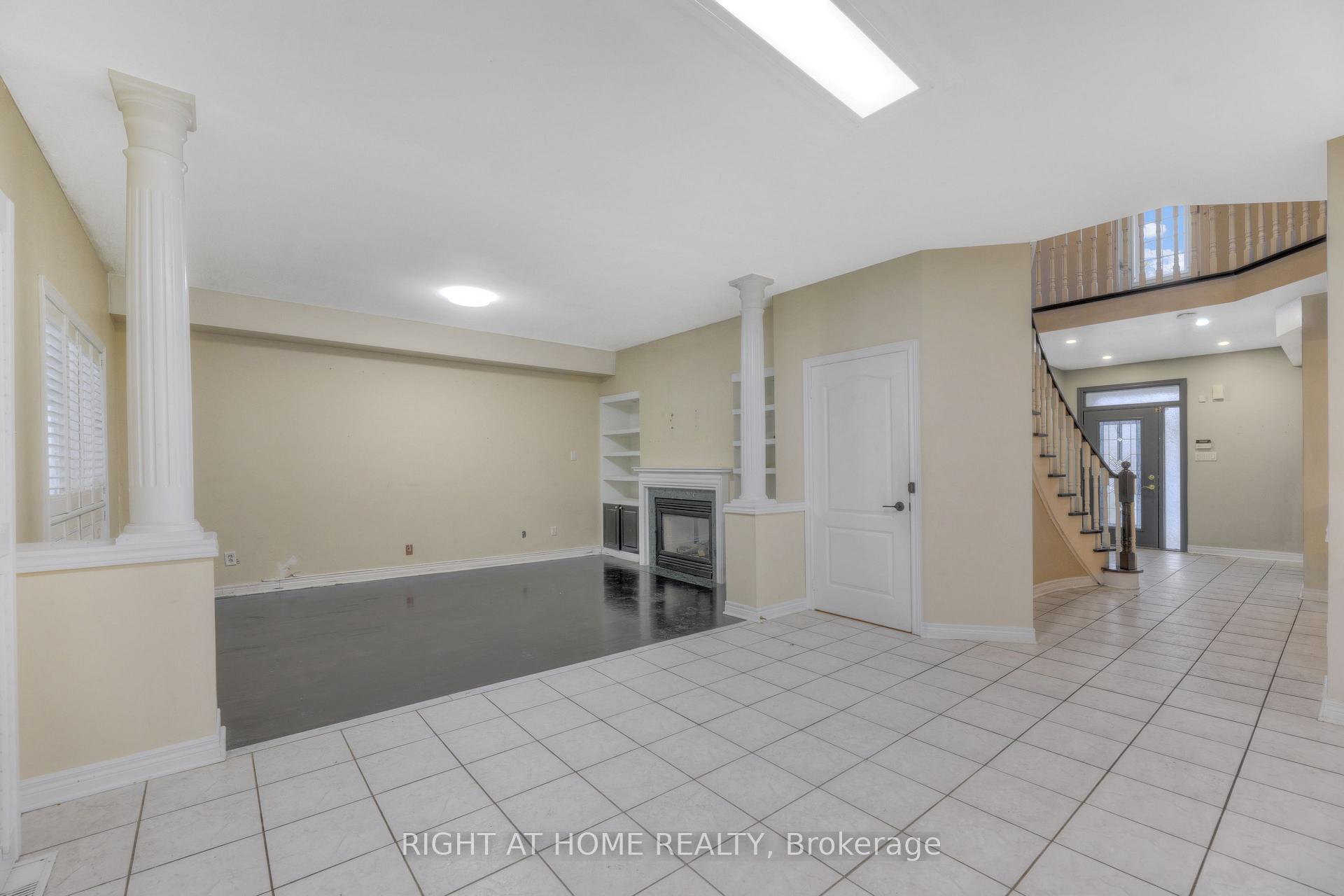 Photo 13 of 107 Pinebrook Circle, Caledon, Rural Caledon — HOMEH