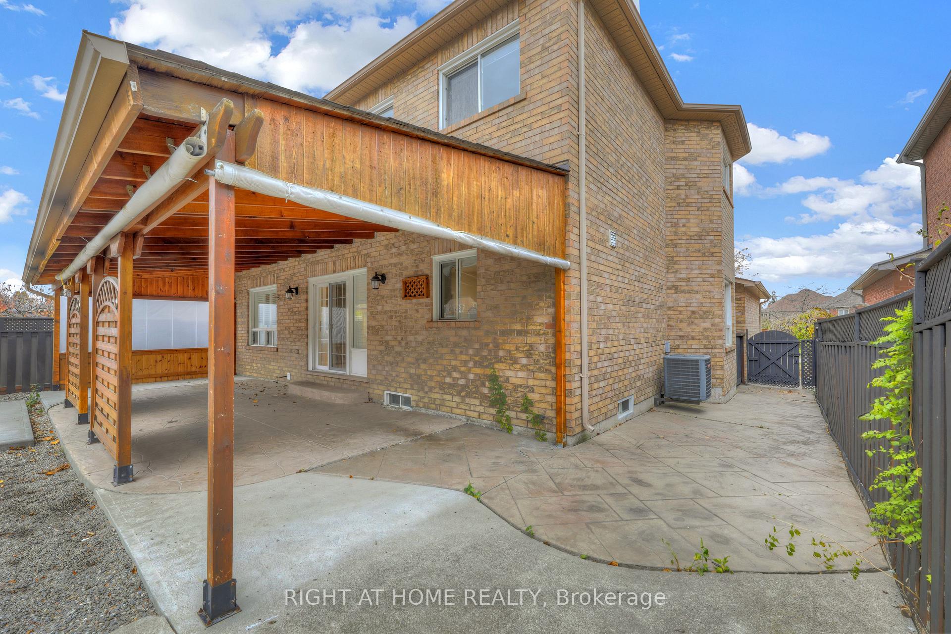 Photo 21 of 107 Pinebrook Circle, Caledon, Rural Caledon — HOMEH