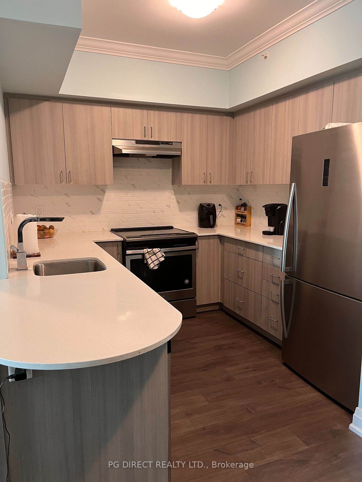 Photo 4 of Unit 507, 304 Essa Rd, Barrie, Ardagh — HOMEH