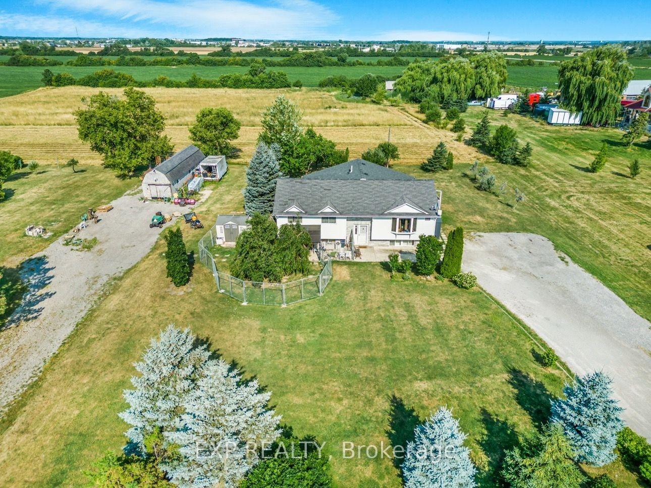 Photo 2 of 95 Second Road E, Hamilton, Rural Stoney Creek — HOMEH