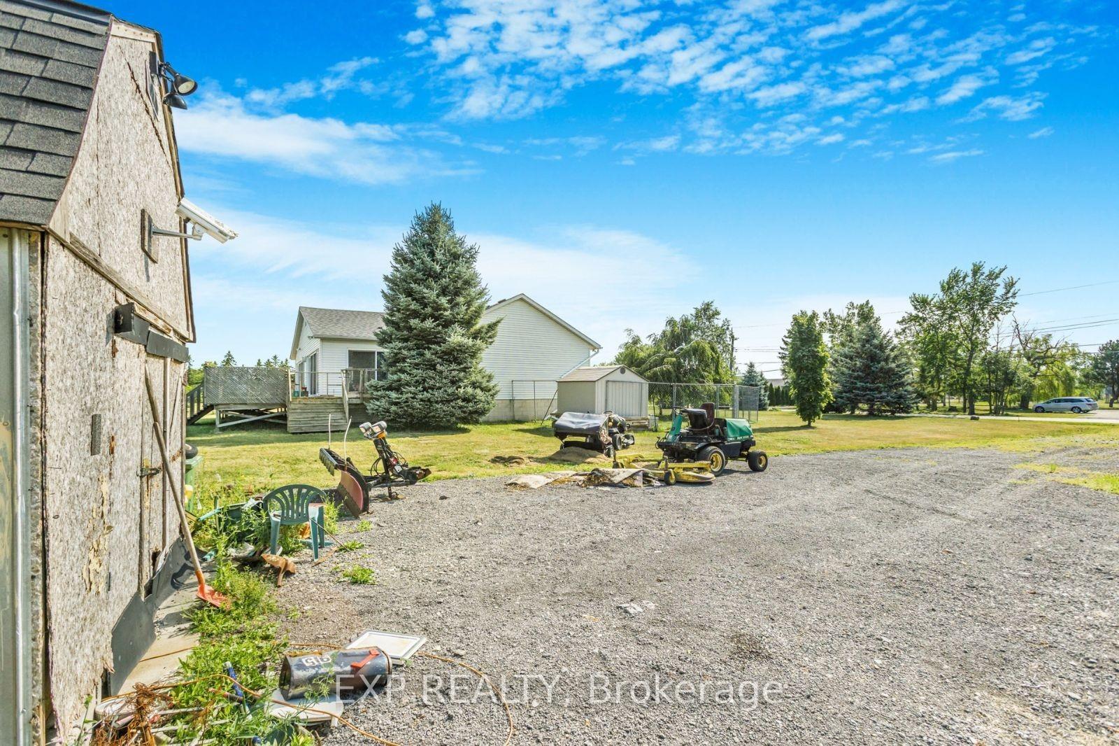 Photo 13 of 95 Second Road E, Hamilton, Rural Stoney Creek — HOMEH