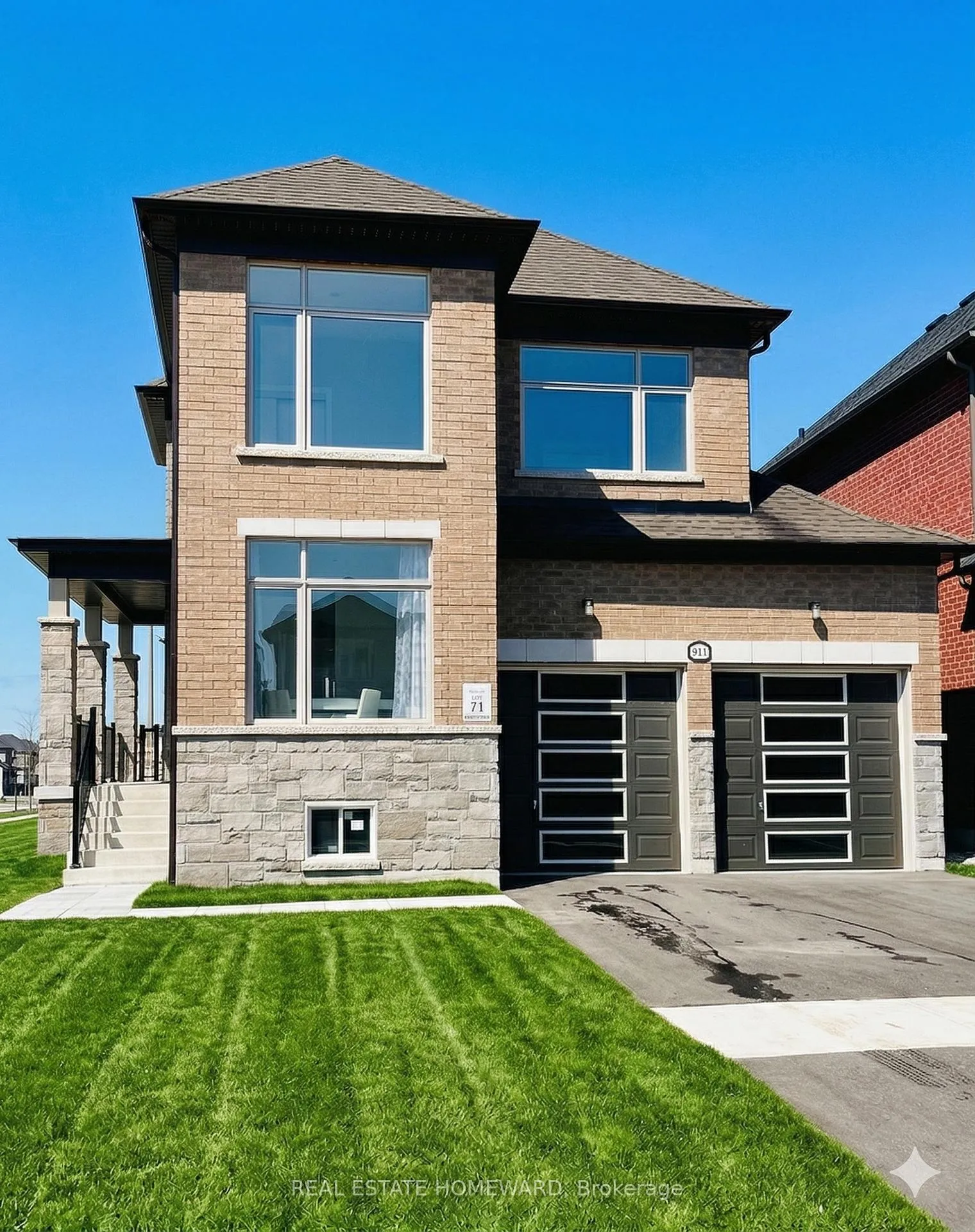 Photo 2 of 960 Lockie Drive, Oshawa, Kedron — HOMEH
