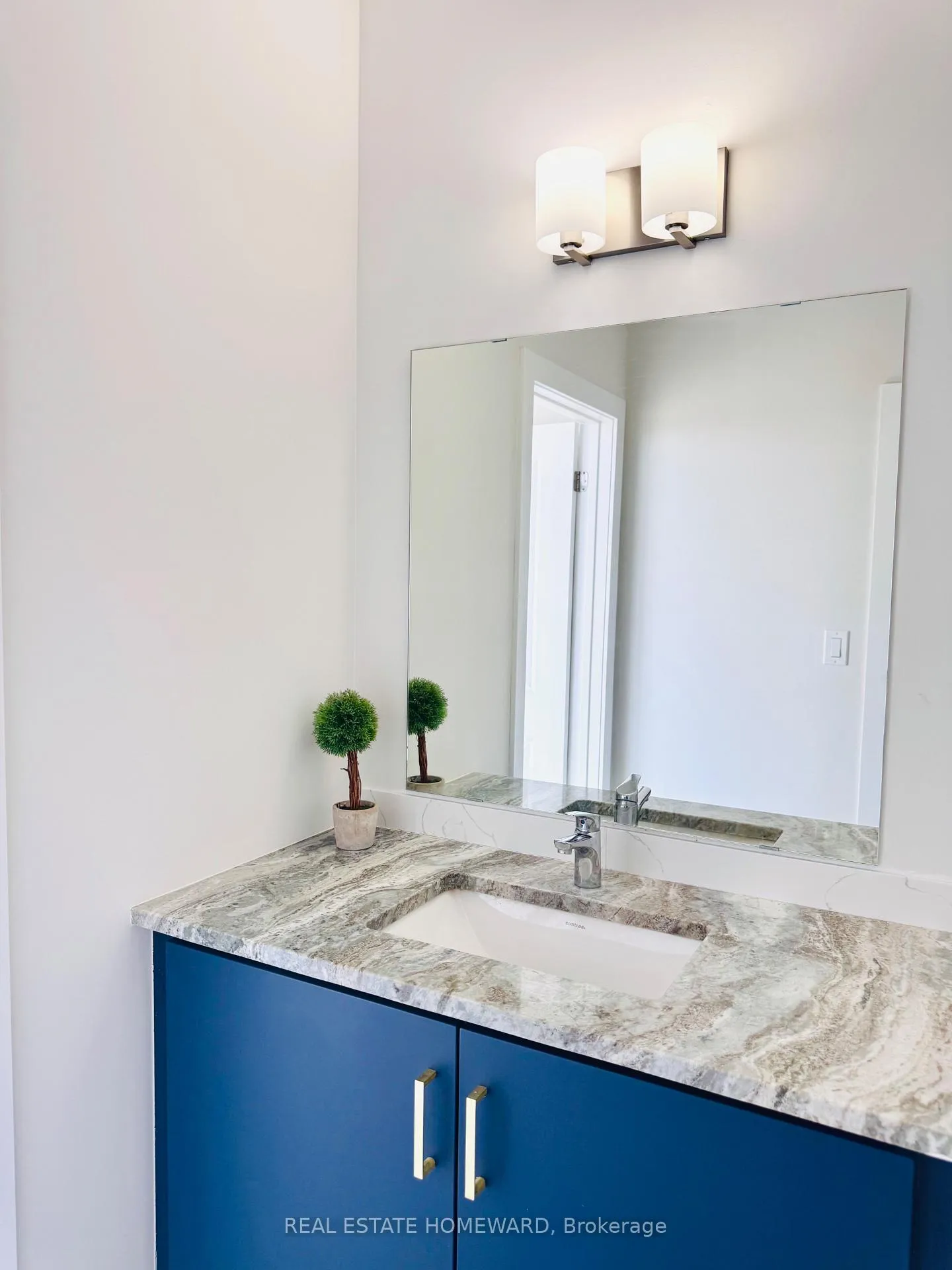 Photo 37 of 960 Lockie Drive, Oshawa, Kedron — HOMEH