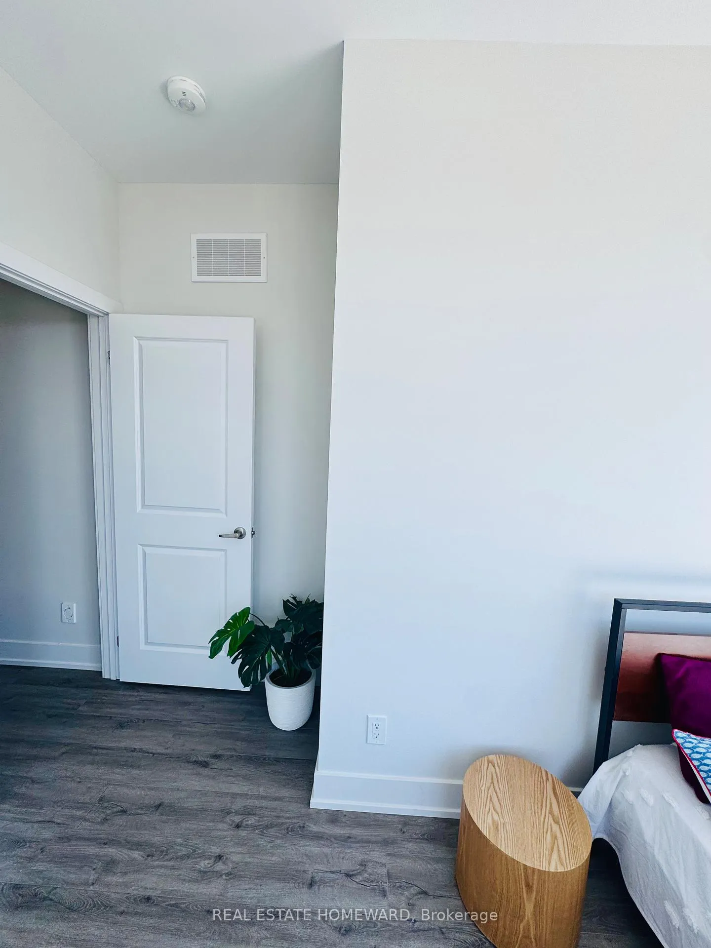 Photo 44 of 960 Lockie Drive, Oshawa, Kedron — HOMEH